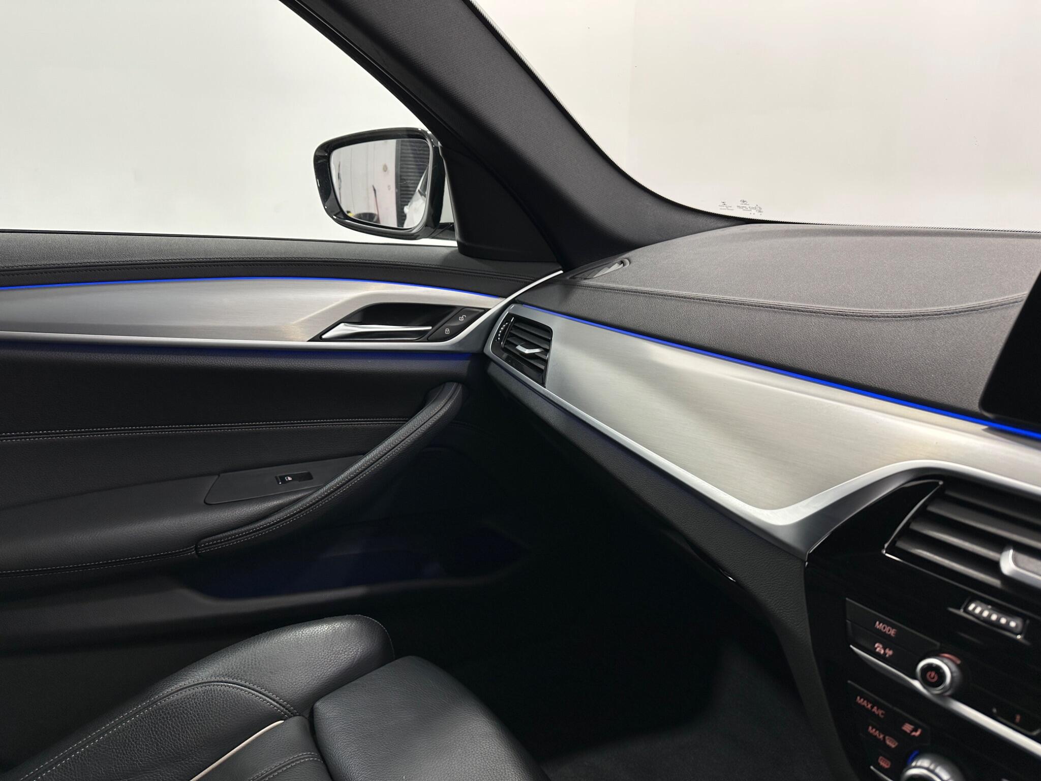 BMW 5 Series view 27