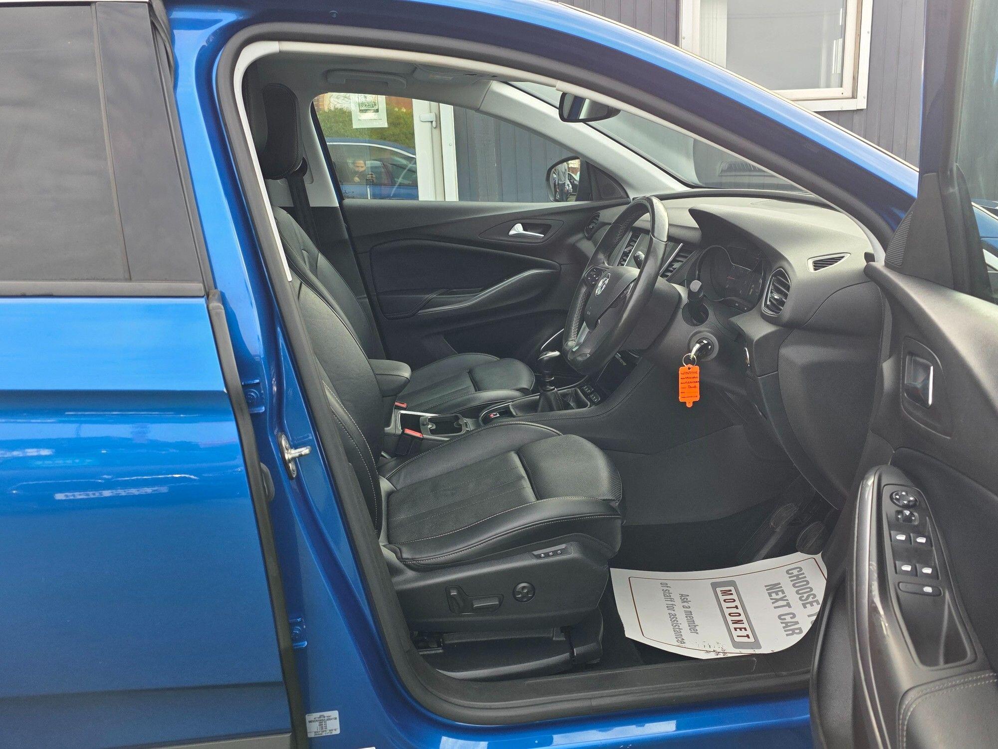Vauxhall Grandland X view 16