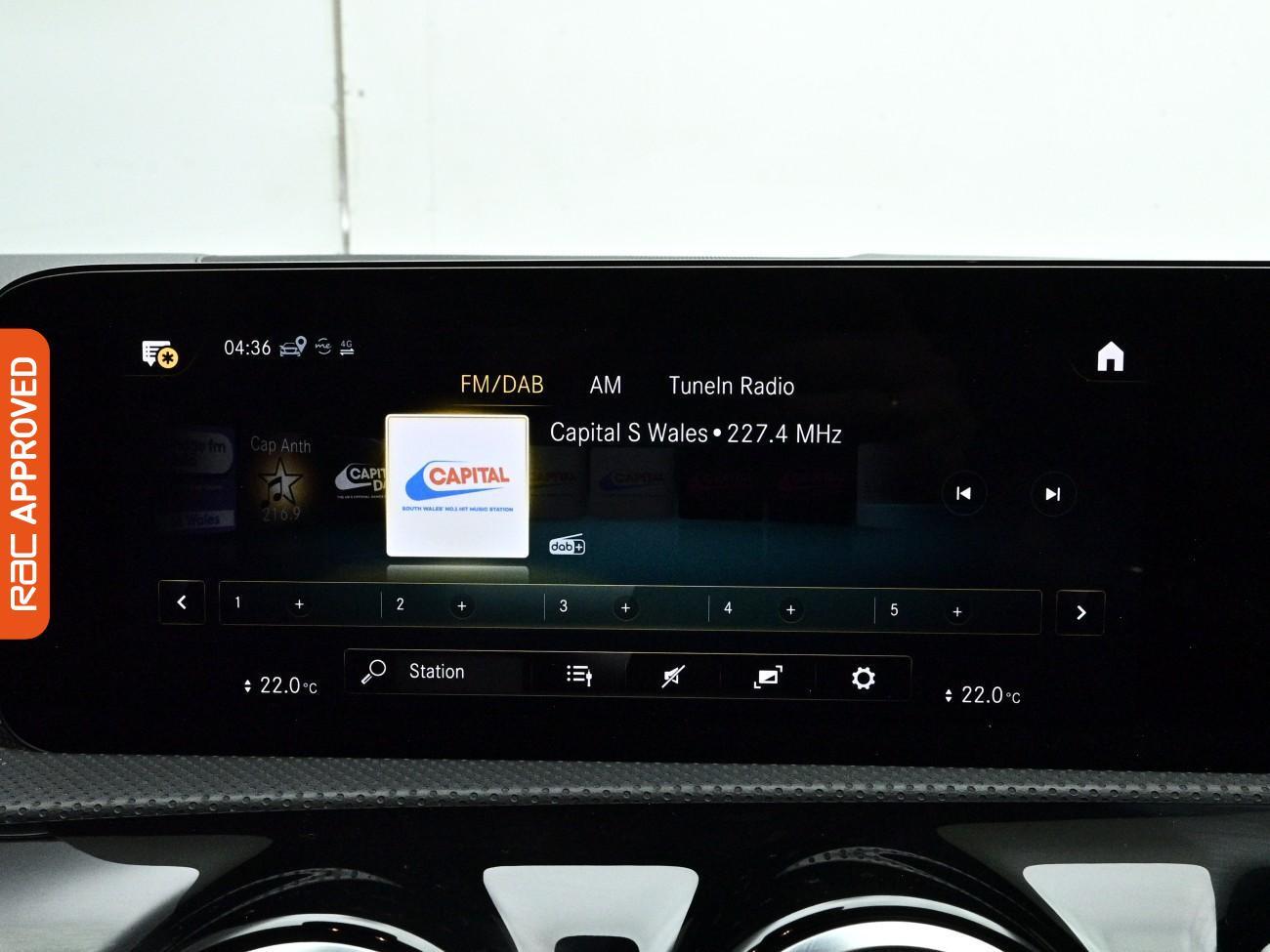 Mercedes-Benz Cla view 18