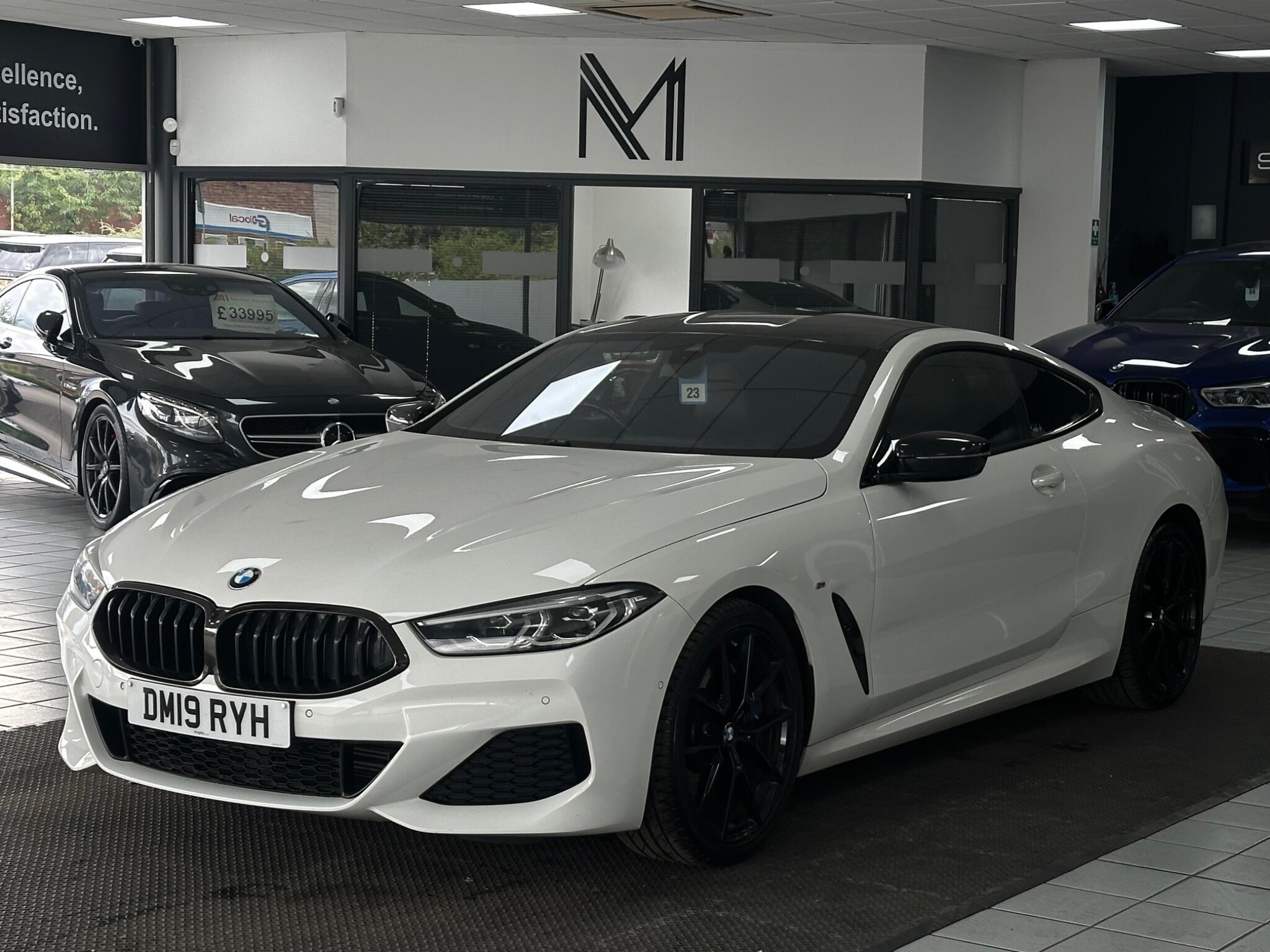 BMW 8 Series view 6