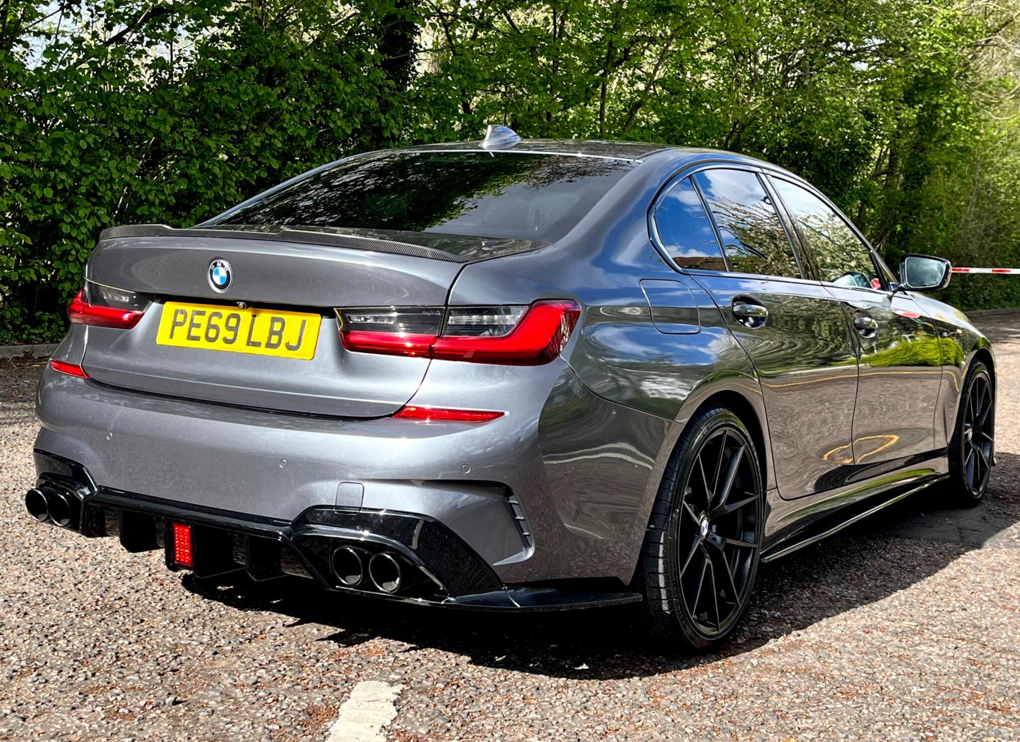 BMW 3 Series view 20
