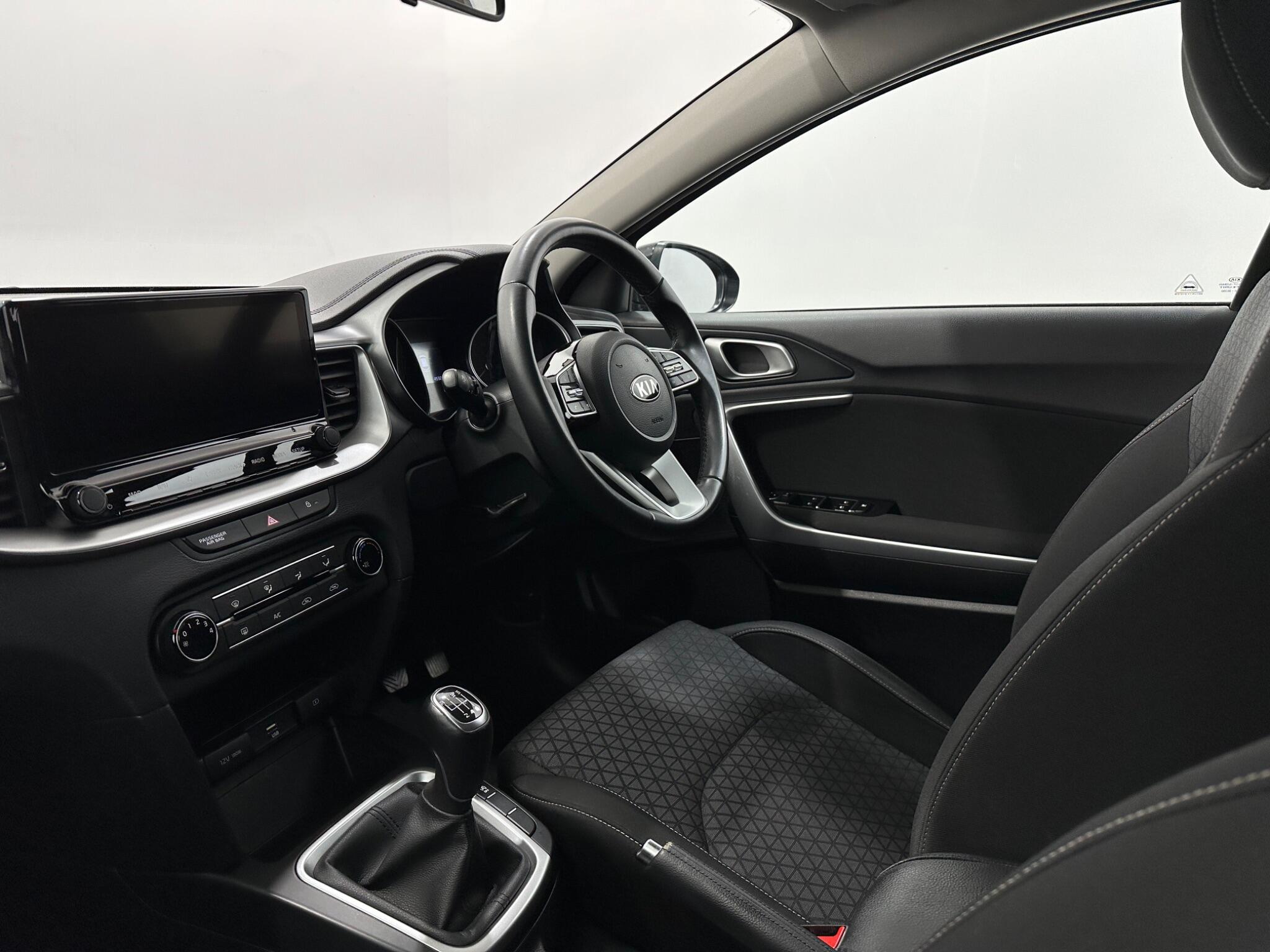 Kia Ceed view 30
