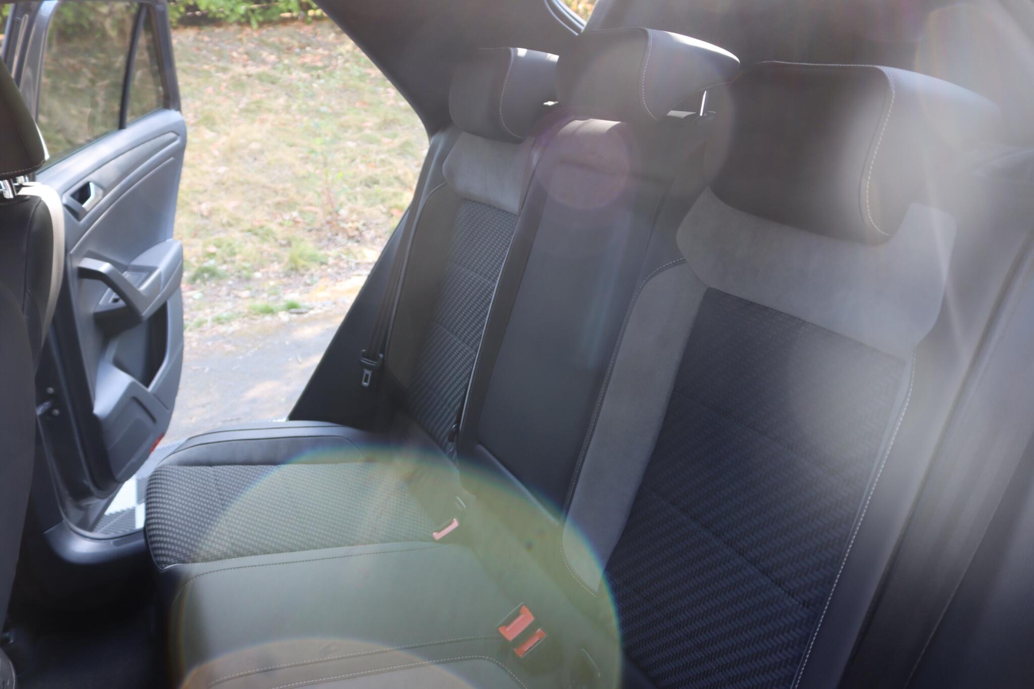 Volkswagen T-Roc view 41