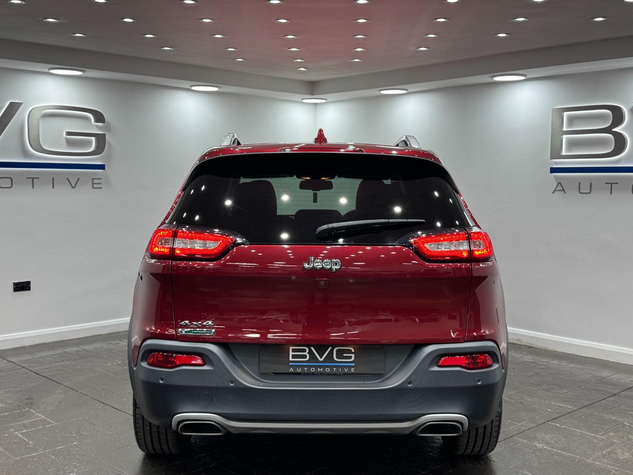 Jeep Cherokee view 18
