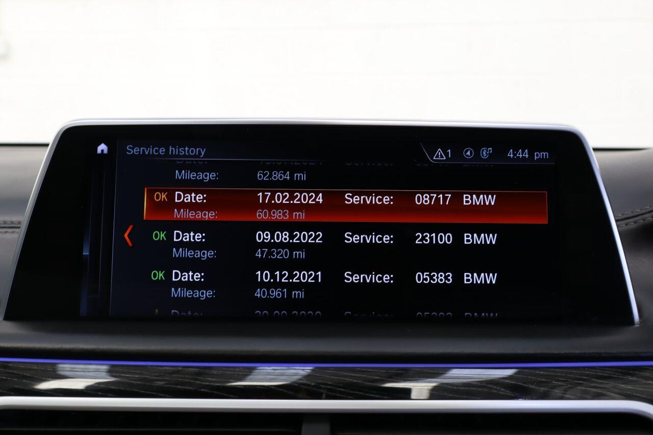 BMW 7 Series view 72