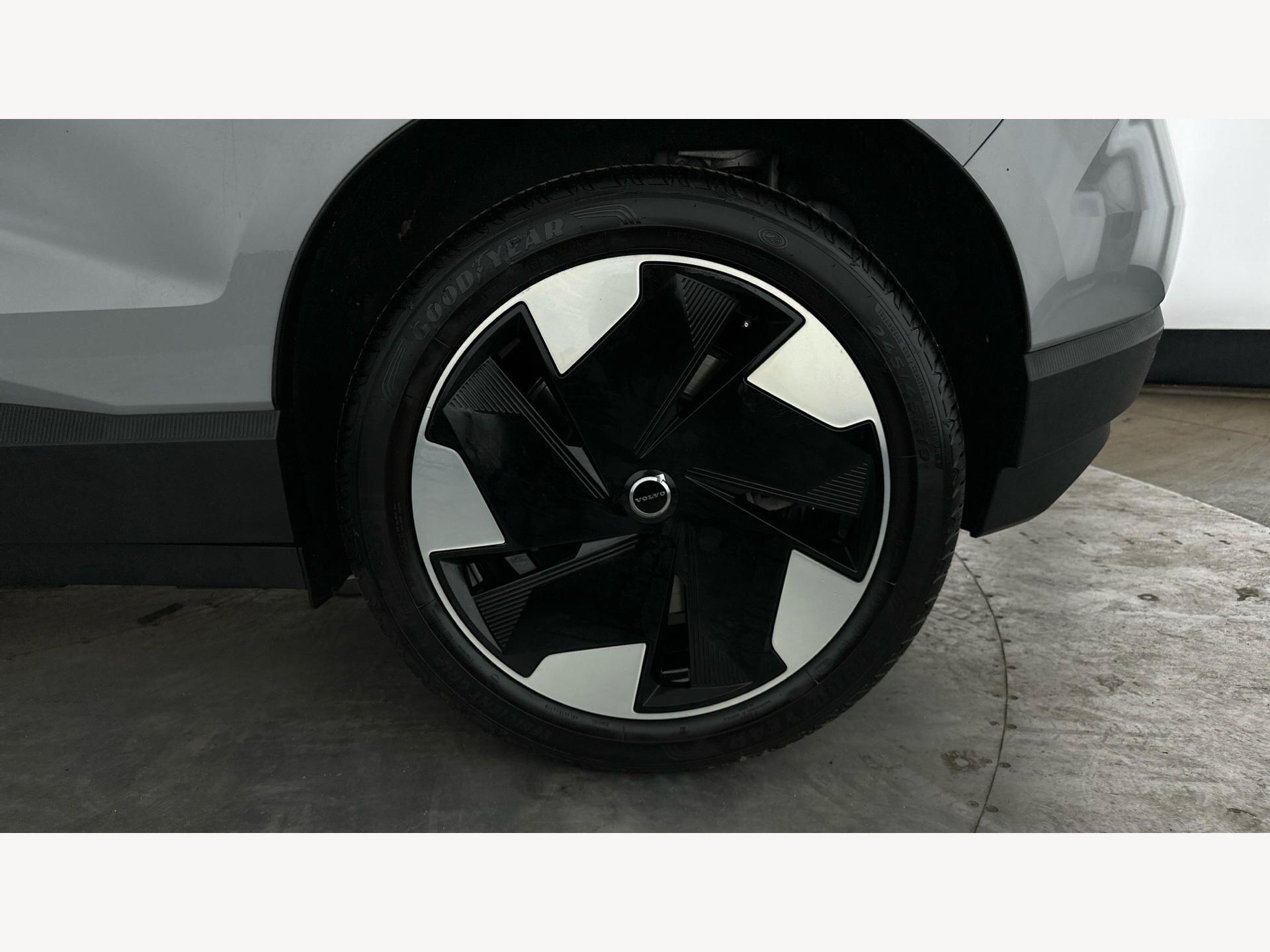 Volvo Ex30 view 19