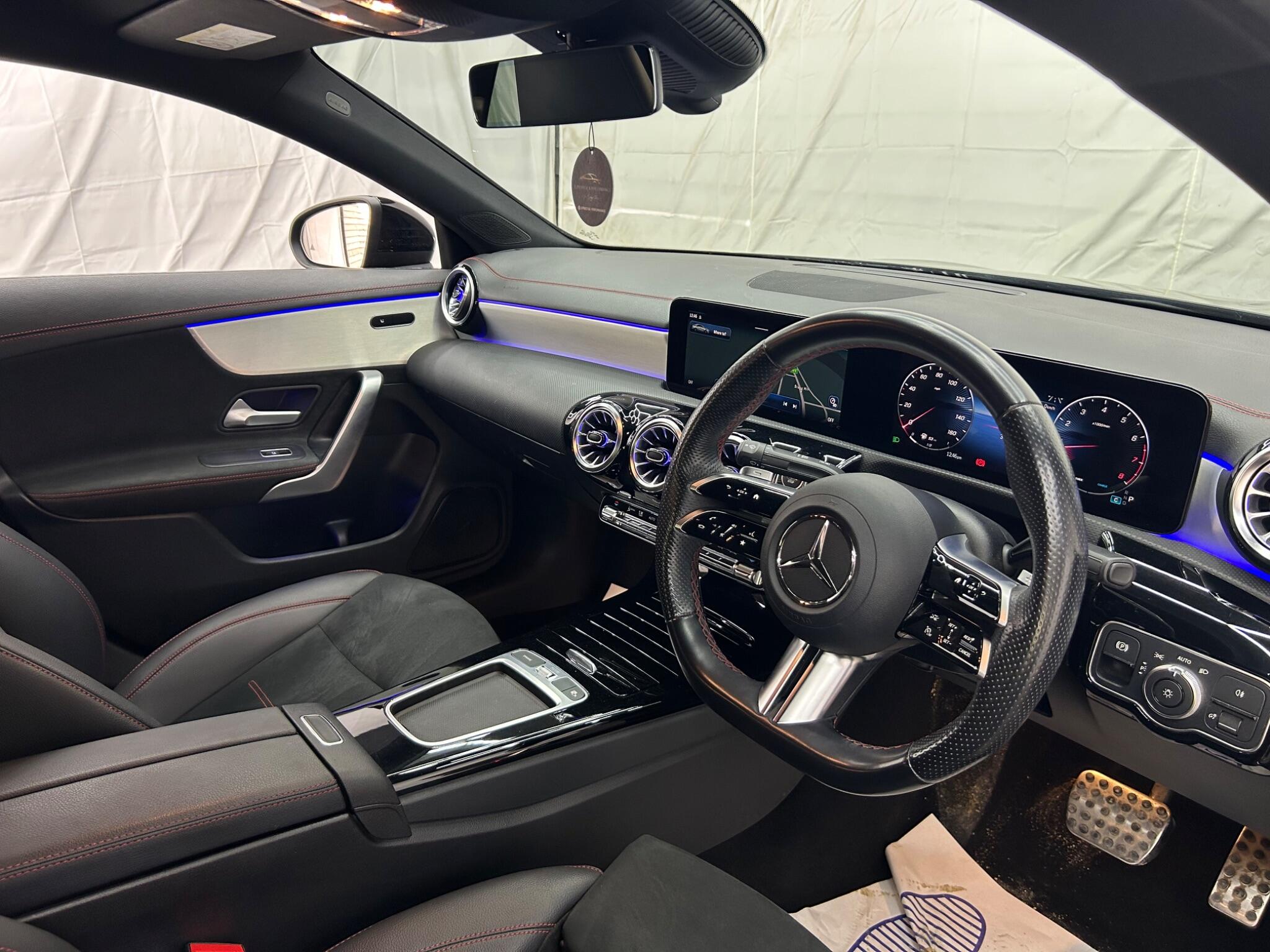 Mercedes-Benz Cla view 10
