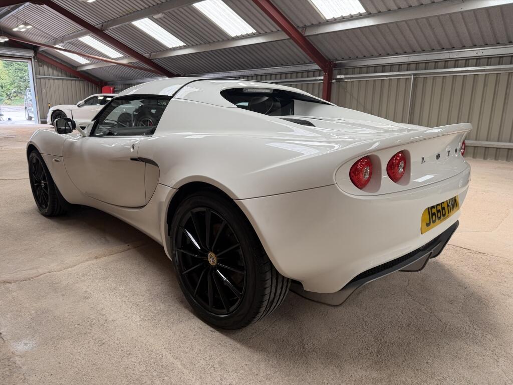 Lotus Elise view 20