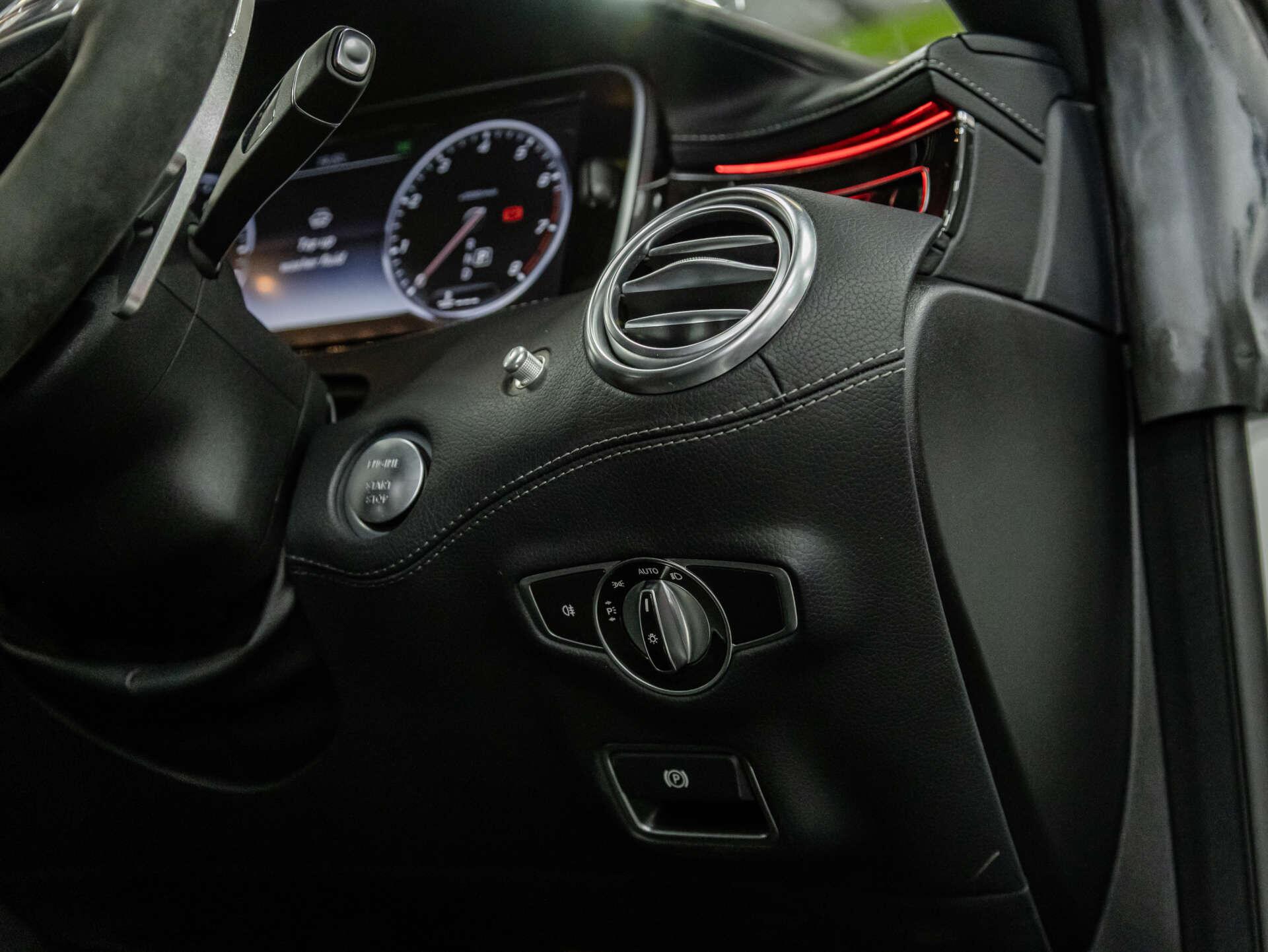Mercedes-Benz S-Class view 47