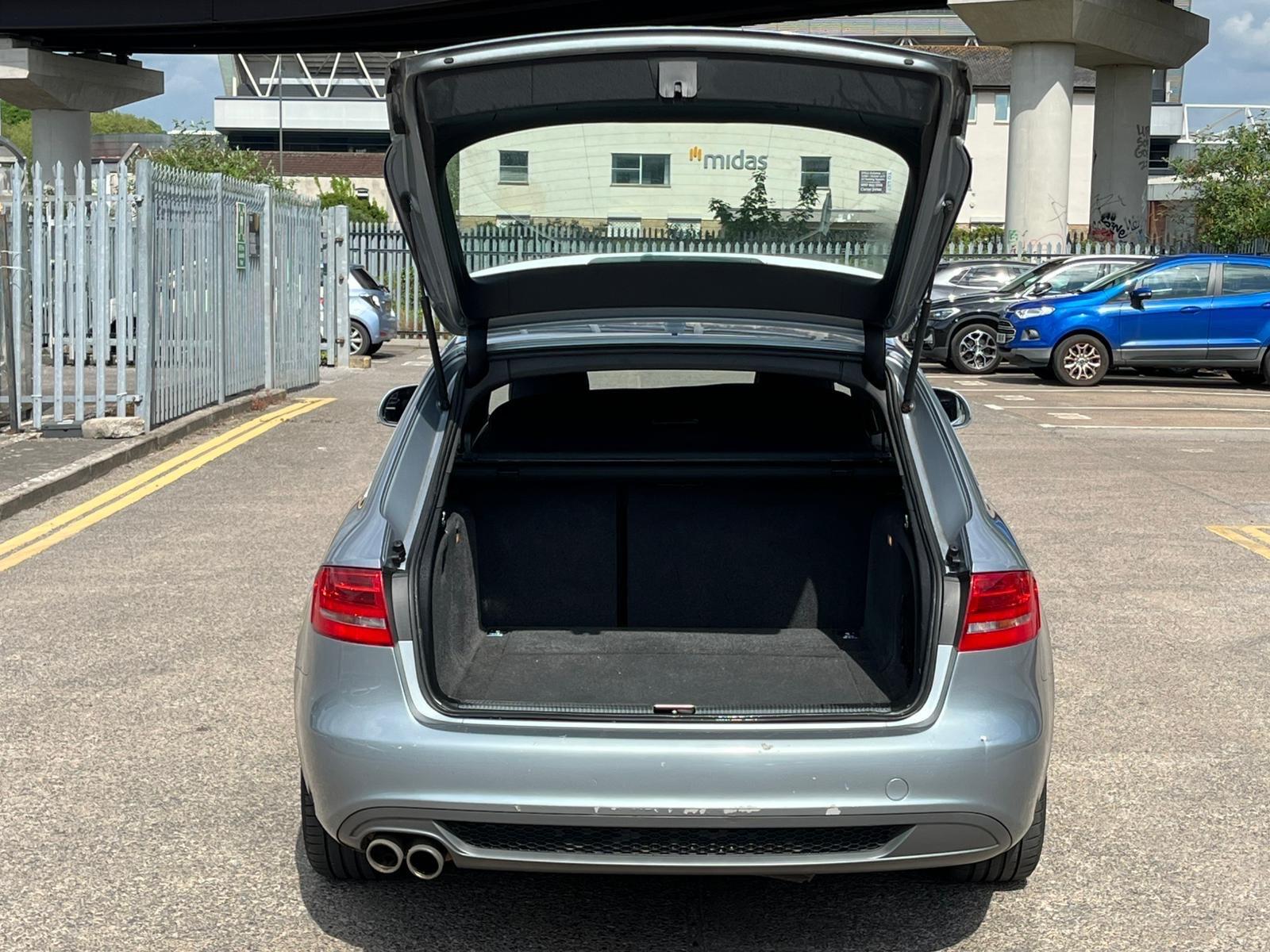 Audi A4 view 53