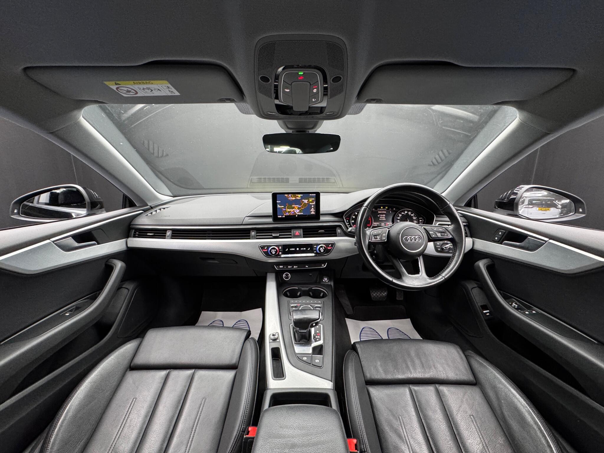 Audi A5 view 16