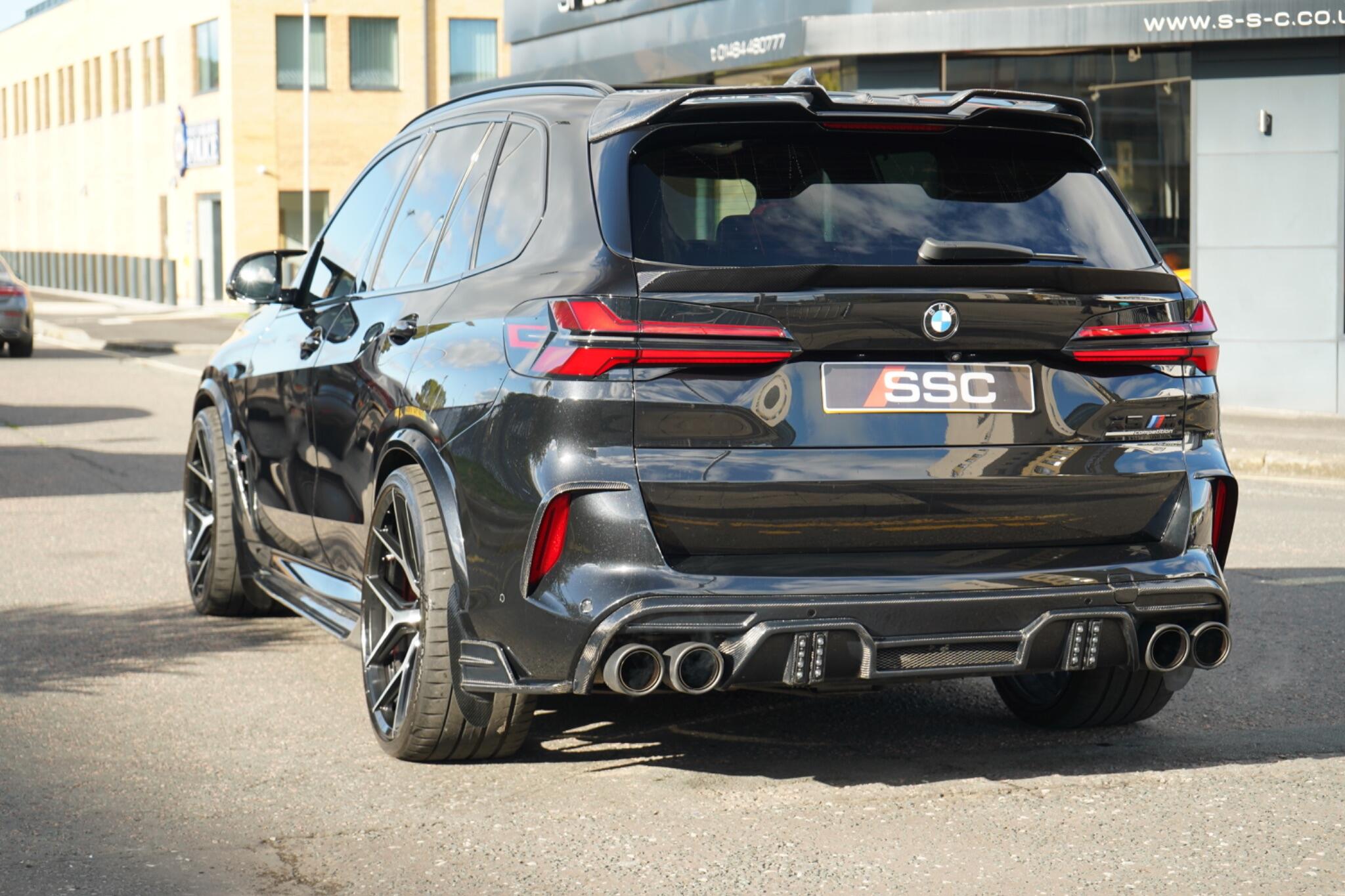 BMW X5 M view 10