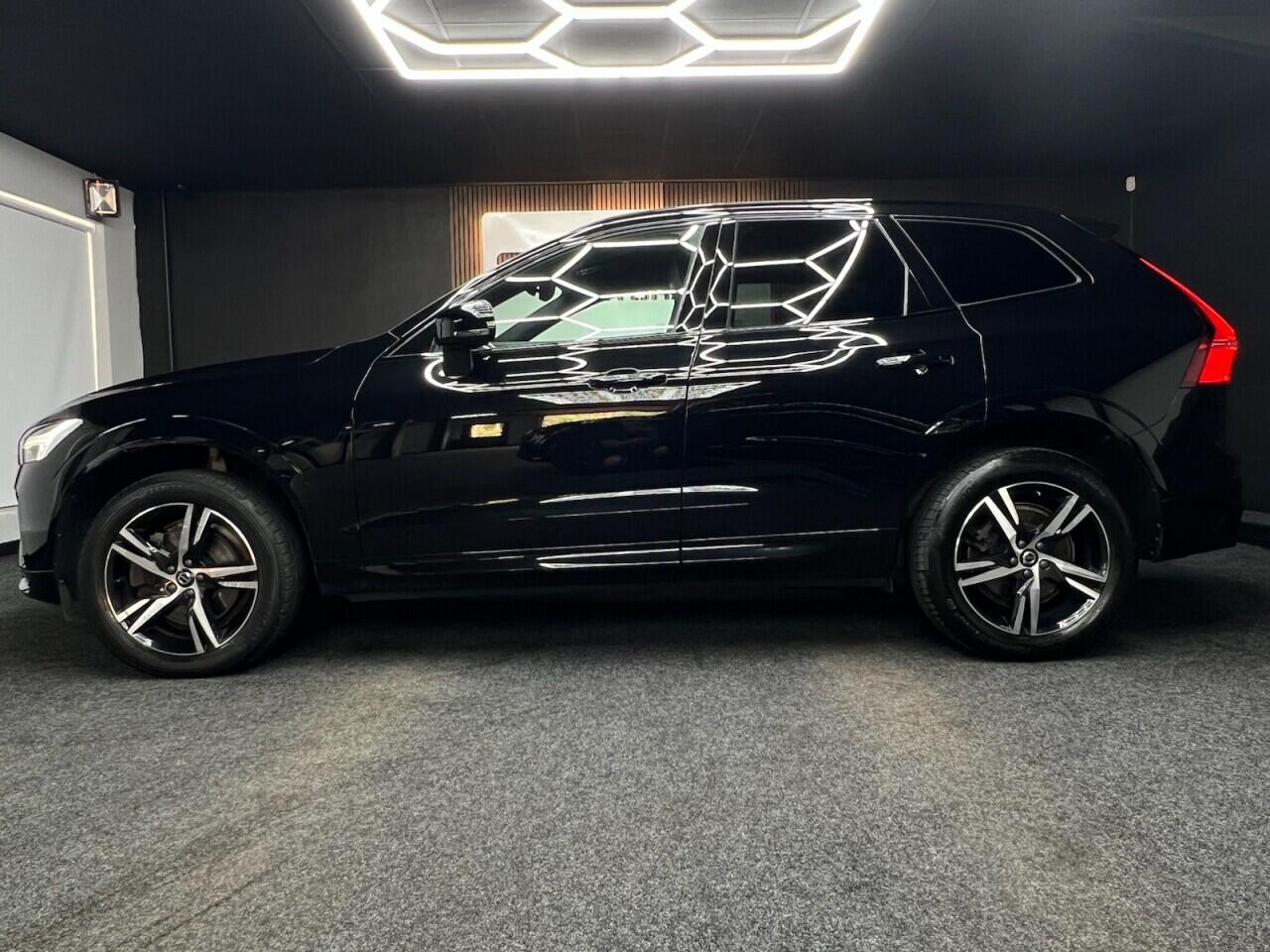 Volvo XC60 view 4