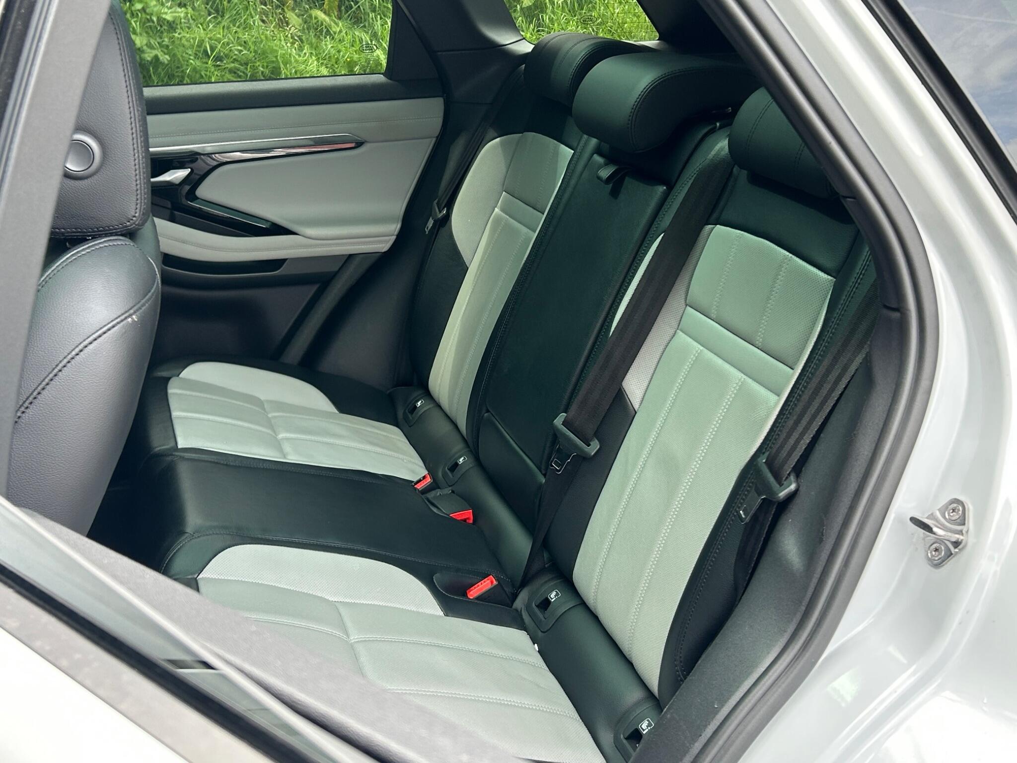 Land Rover Range Rover Evoque view 33
