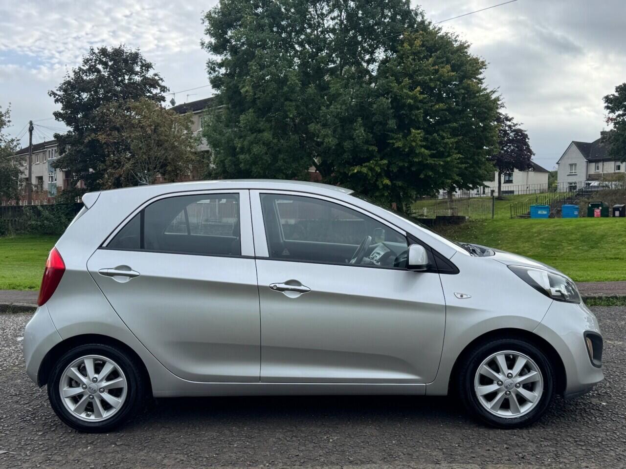 Kia Picanto view 8