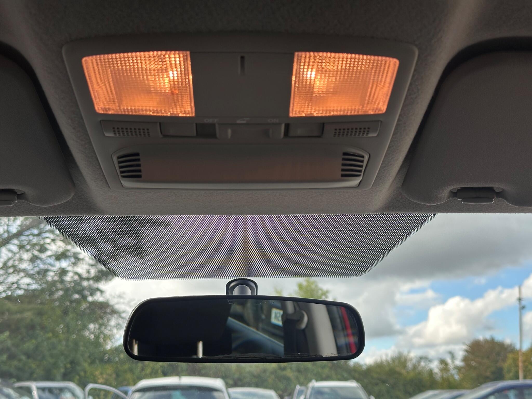Mazda Mazda2 view 41