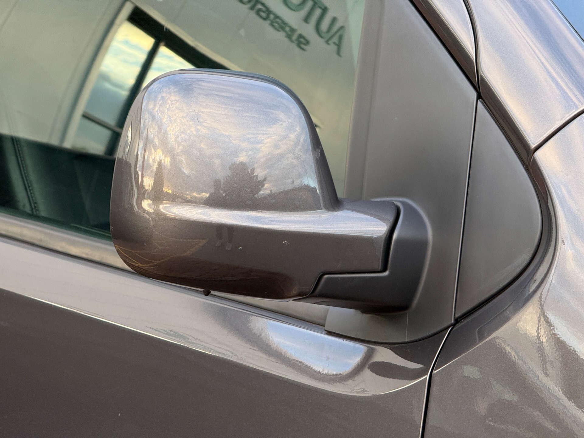 Peugeot Traveller view 9