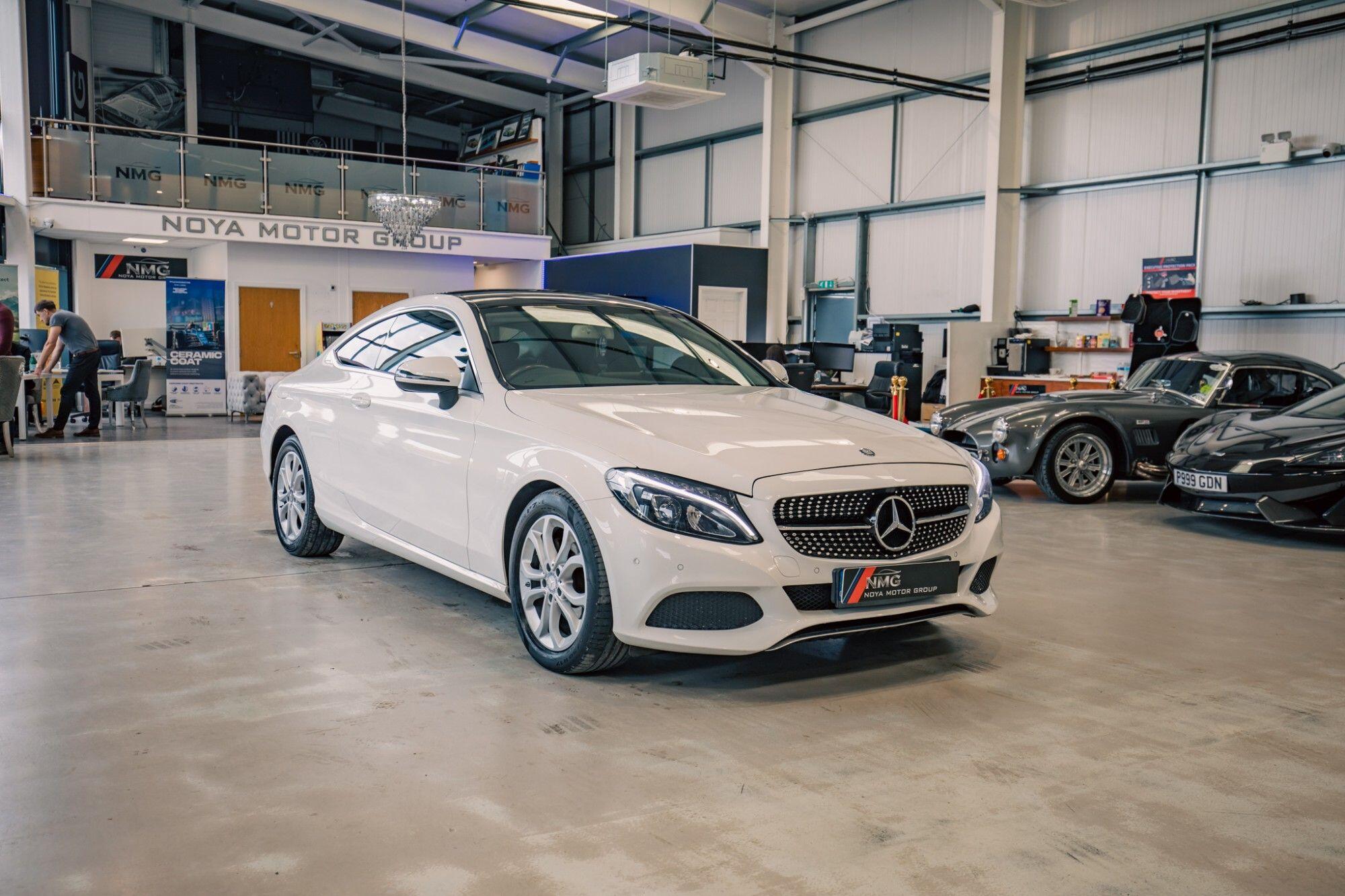 Mercedes-Benz C-Class view 18