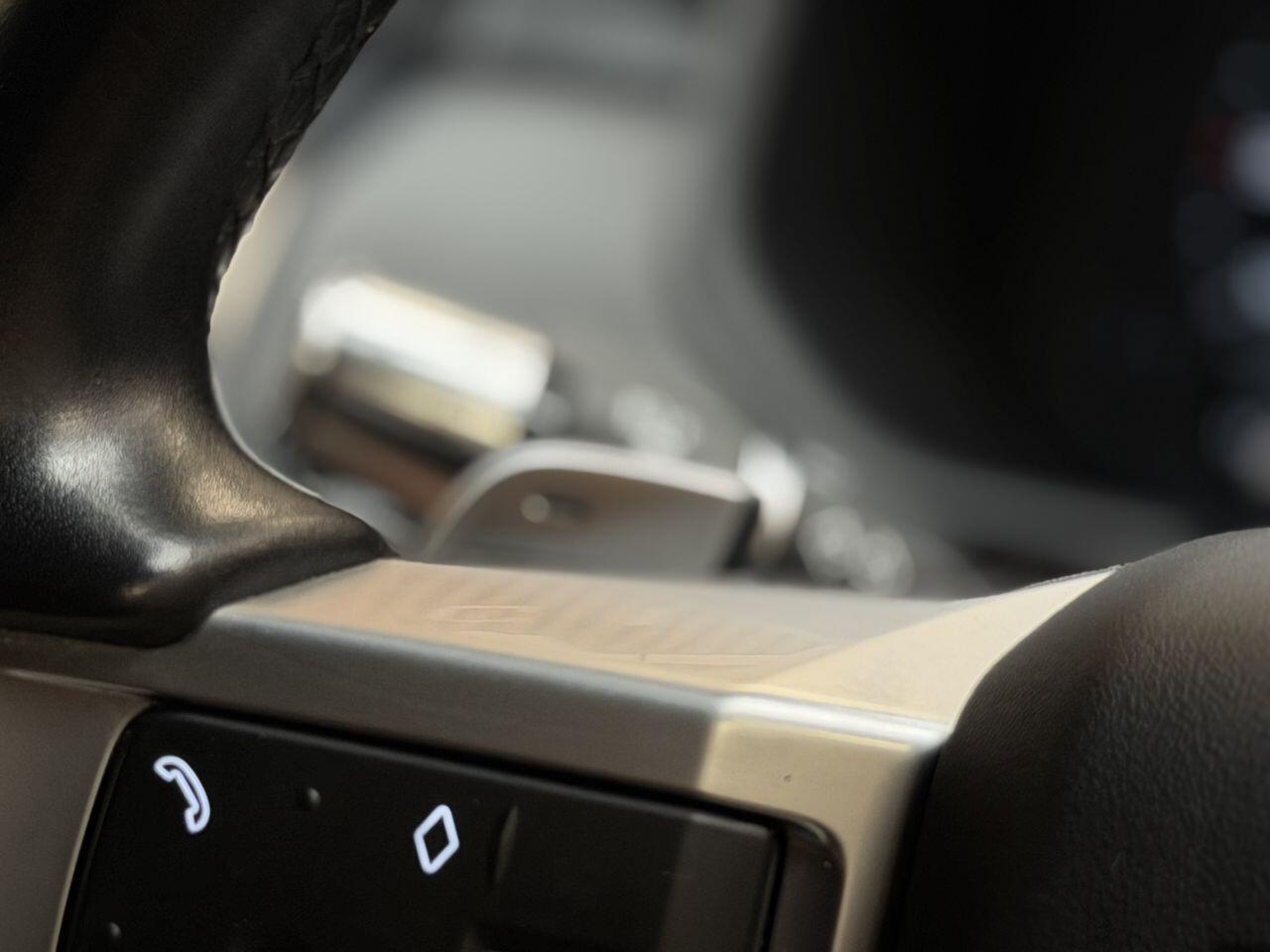 Land Rover Discovery 3 view 33