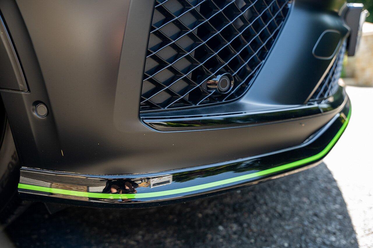 Bentley Bentayga view 39
