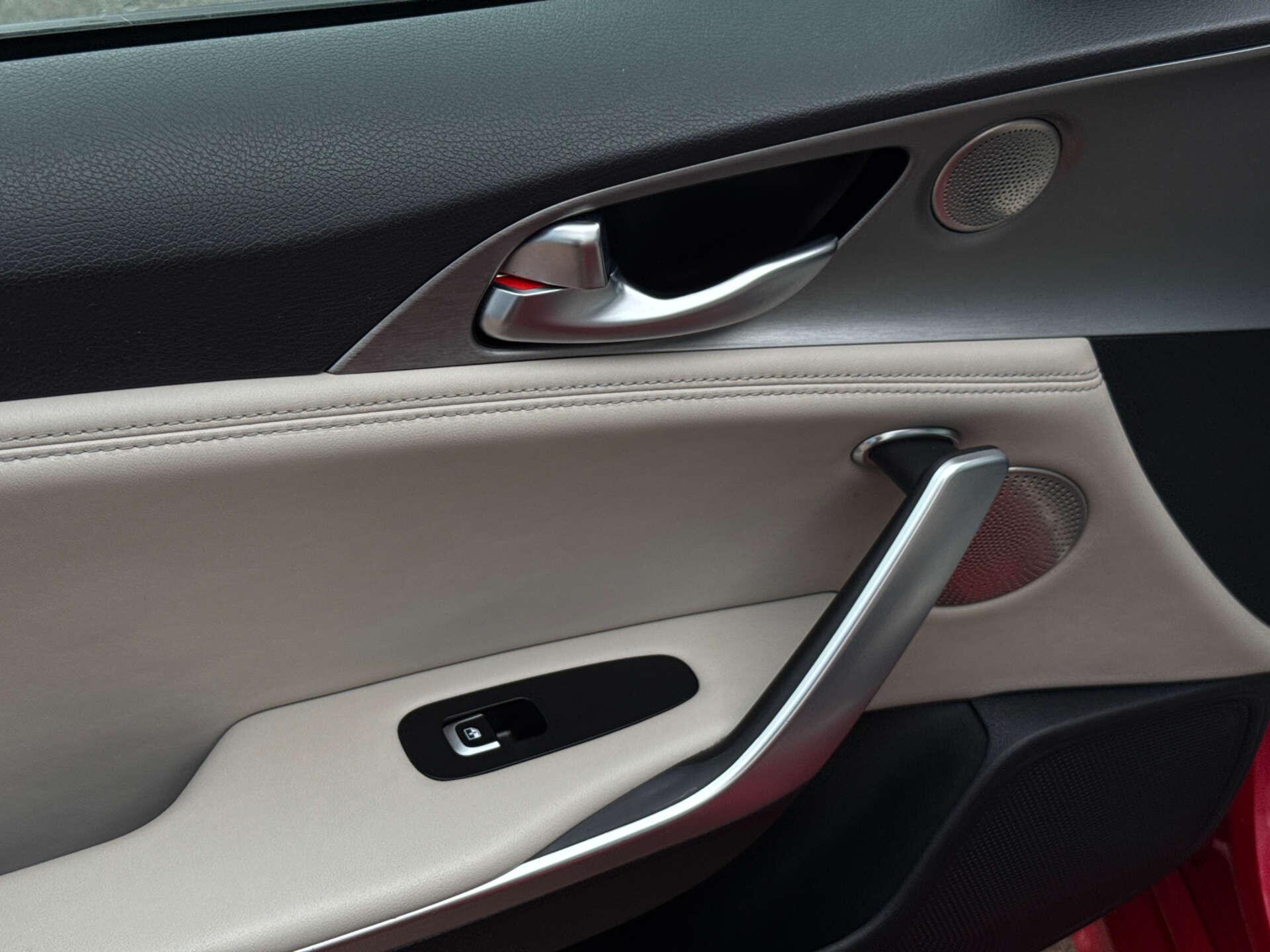 Kia Stinger view 40