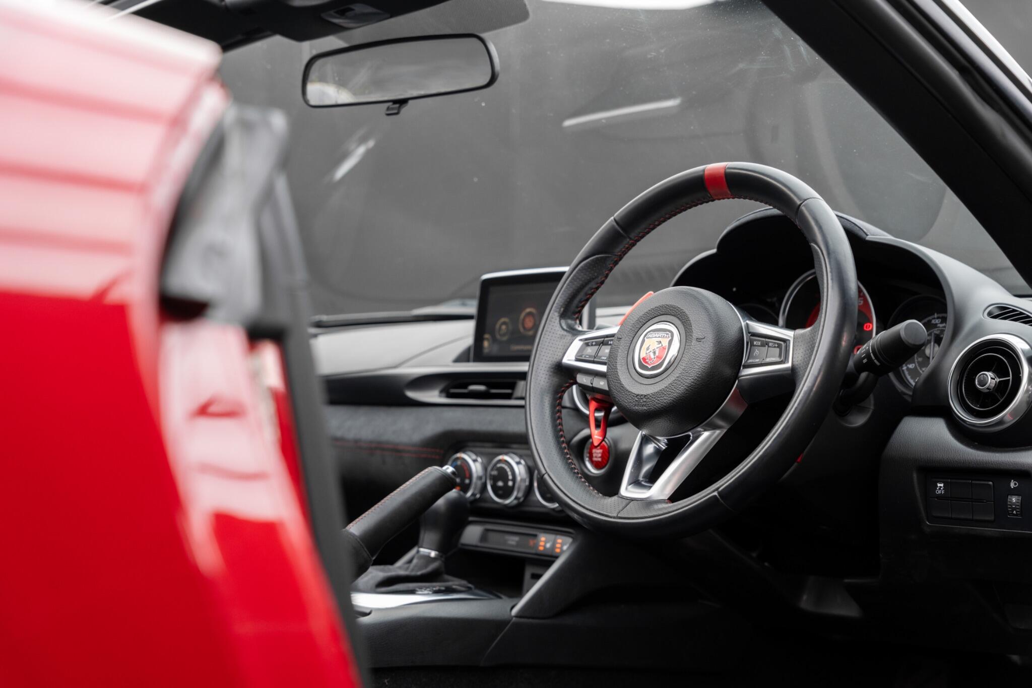 Abarth 124 Spider view 13