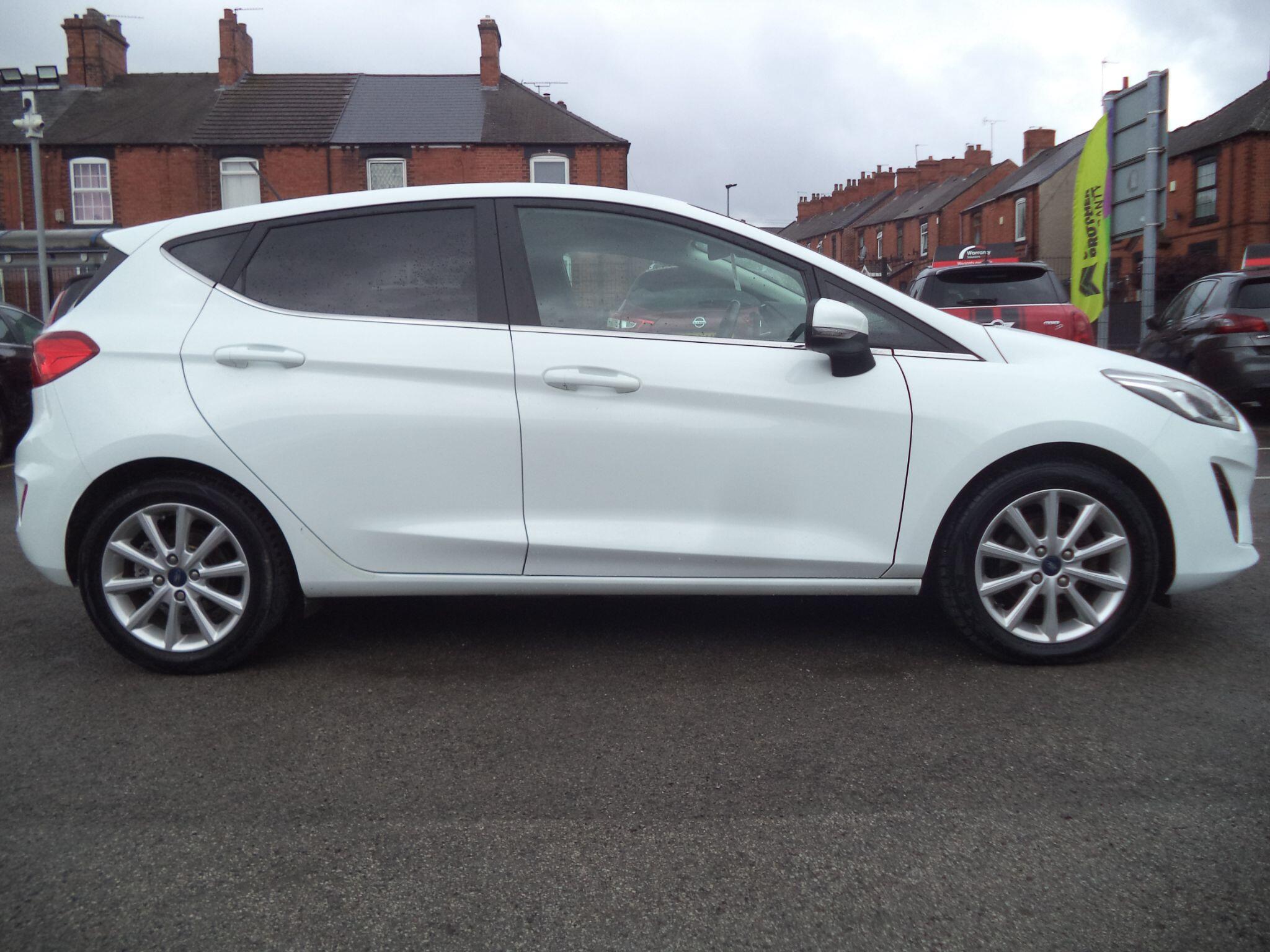 Ford Fiesta view 18