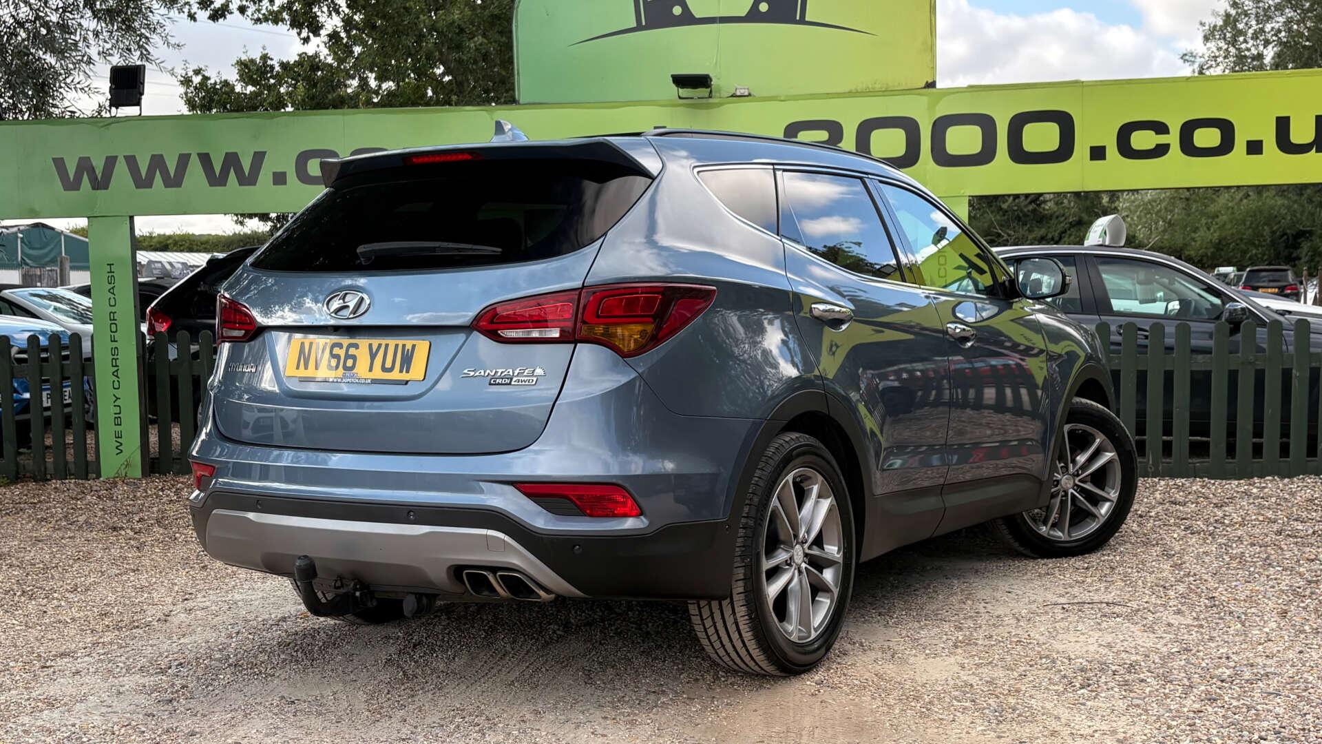 Hyundai Santa Fe view 6