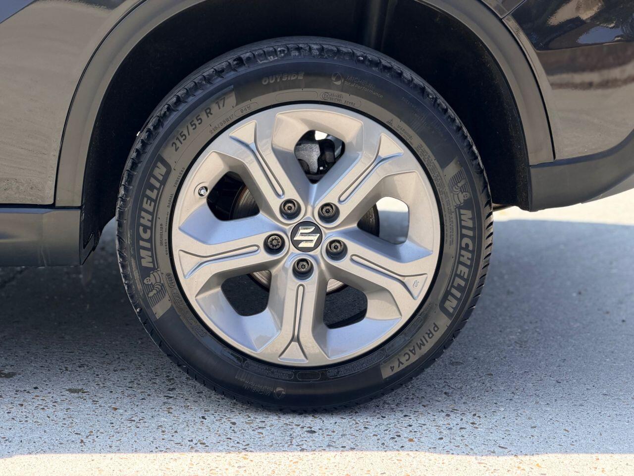 Suzuki Vitara view 12