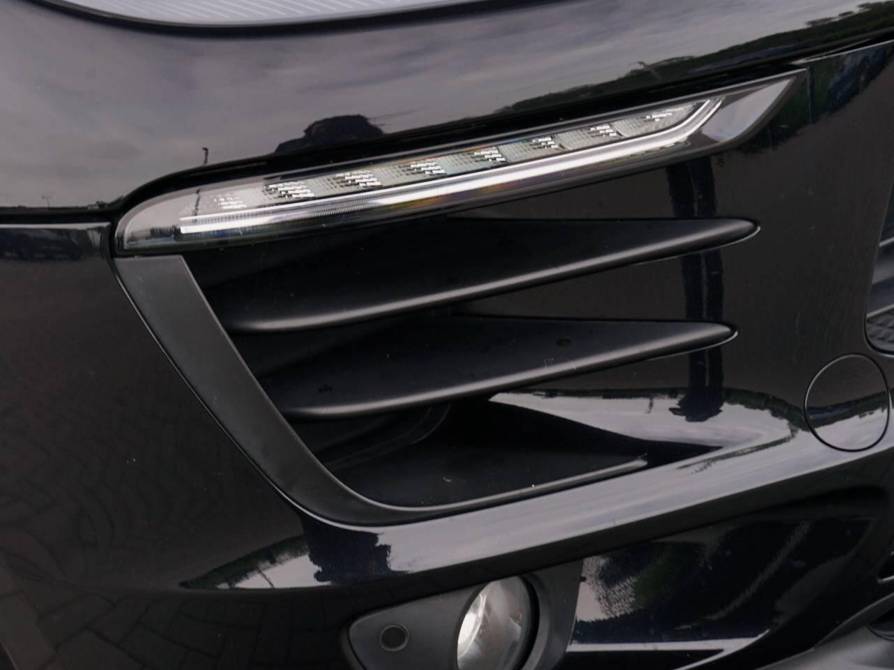 Porsche Macan view 47