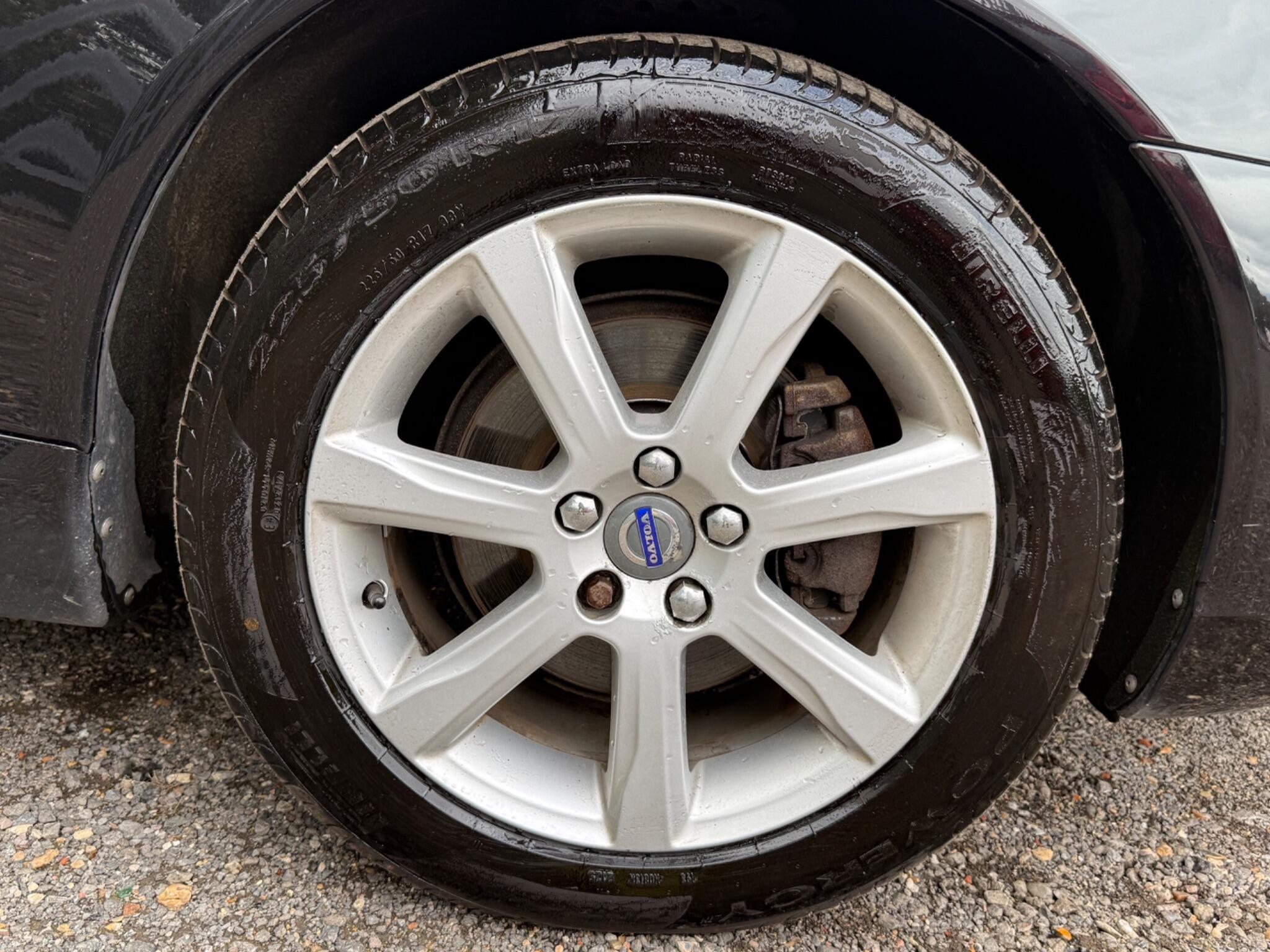 2015 Volvo S80 image 37