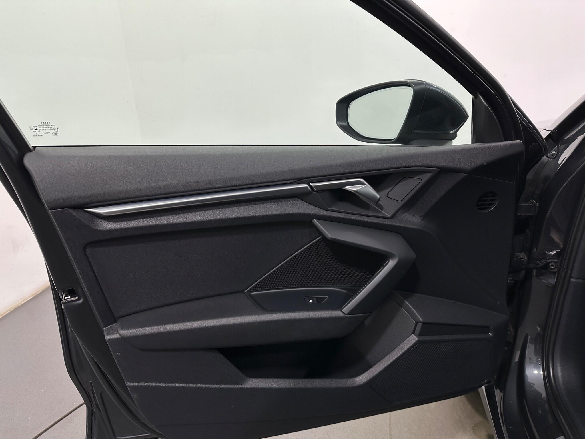 Audi A3 view 36