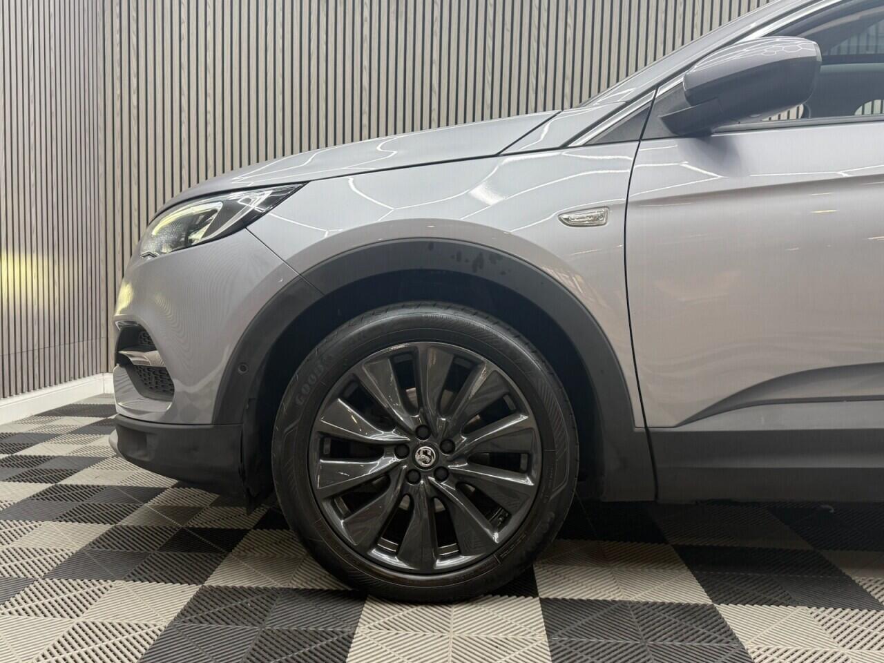 Vauxhall Grandland X view 26