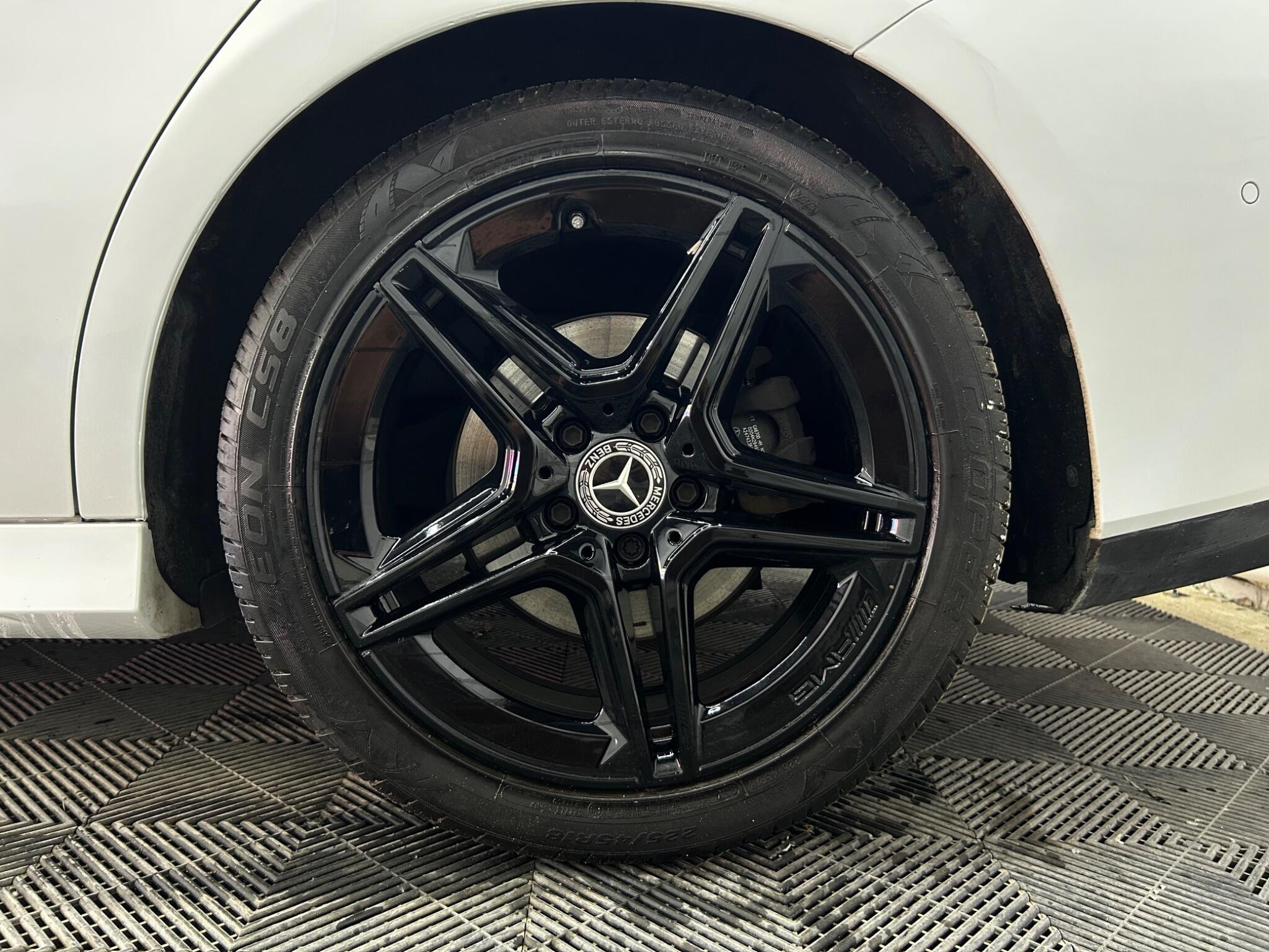 Mercedes-Benz Cla view 34
