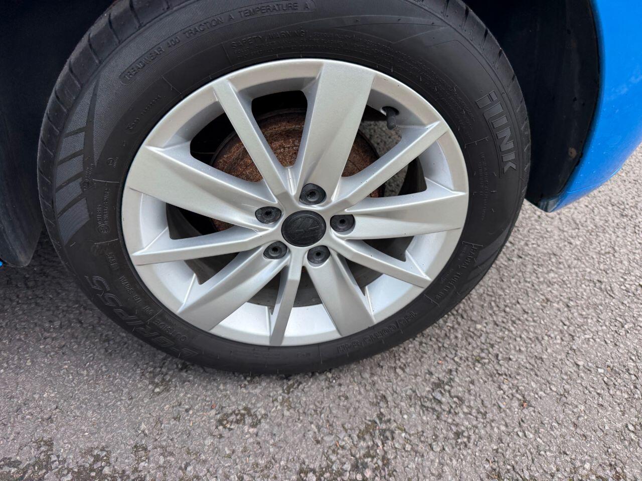Volkswagen Polo view 20