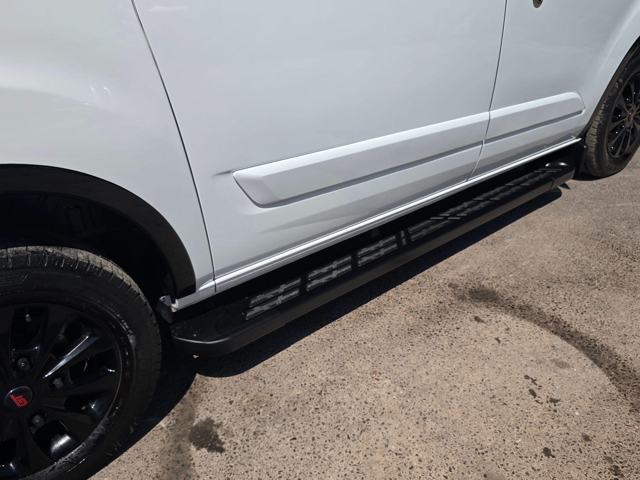Ford Transit Custom view 69
