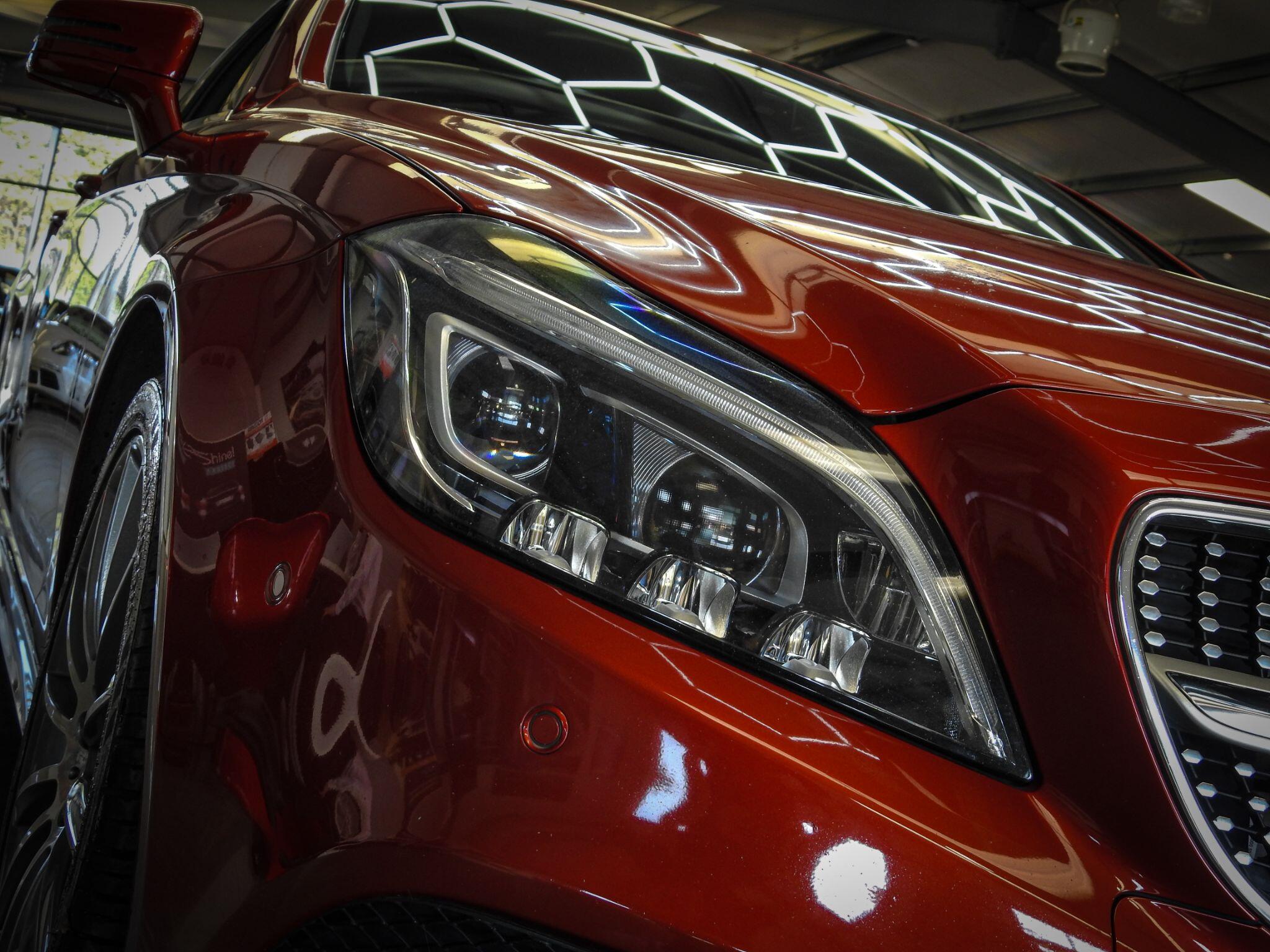 Mercedes-Benz CLS view 9
