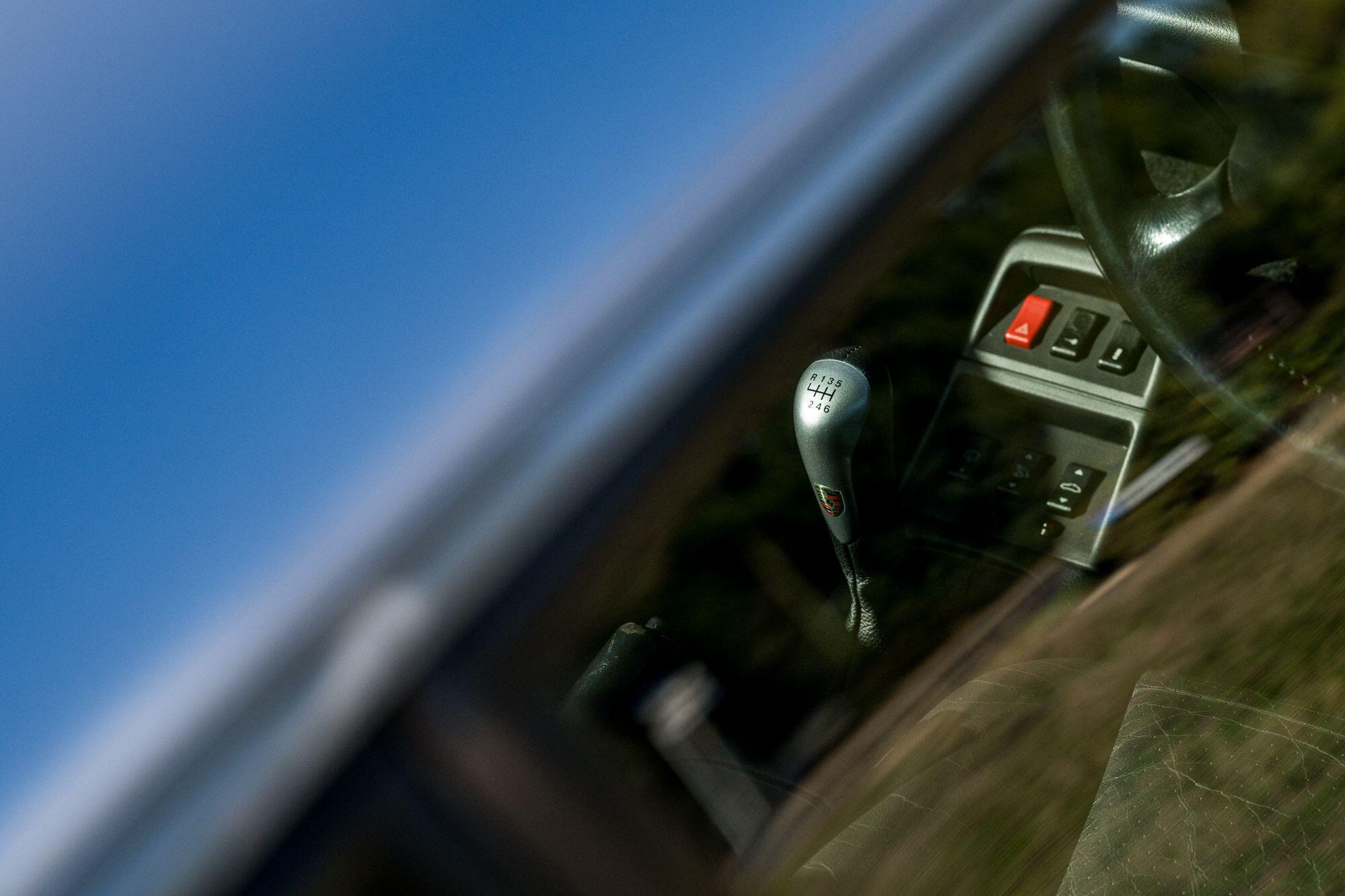 Porsche 911 view 19