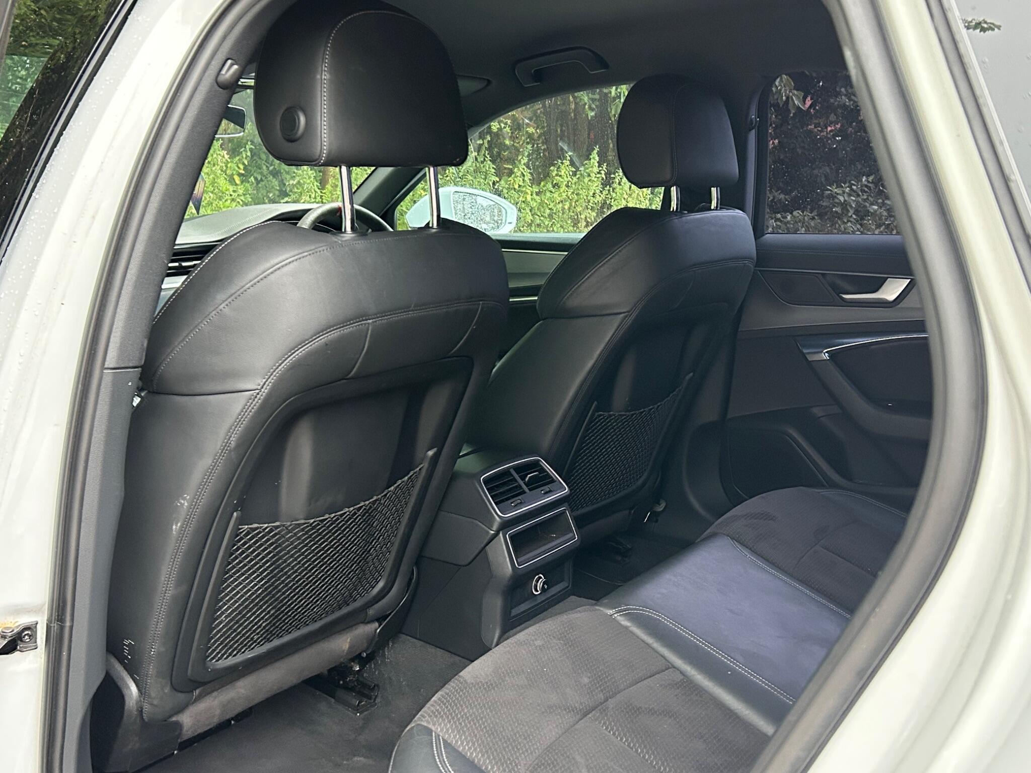 Audi A6 view 22