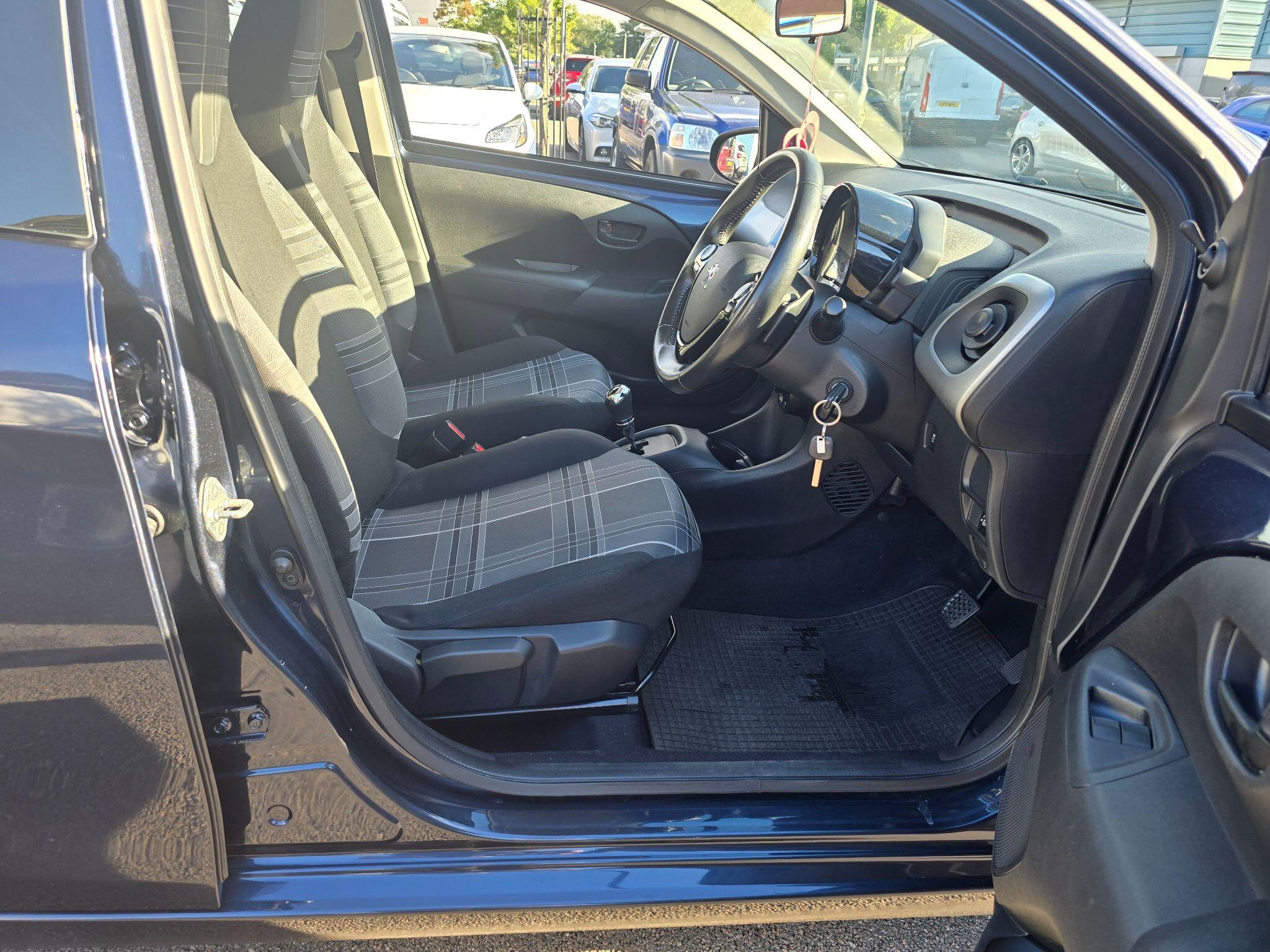 Peugeot 108 view 30