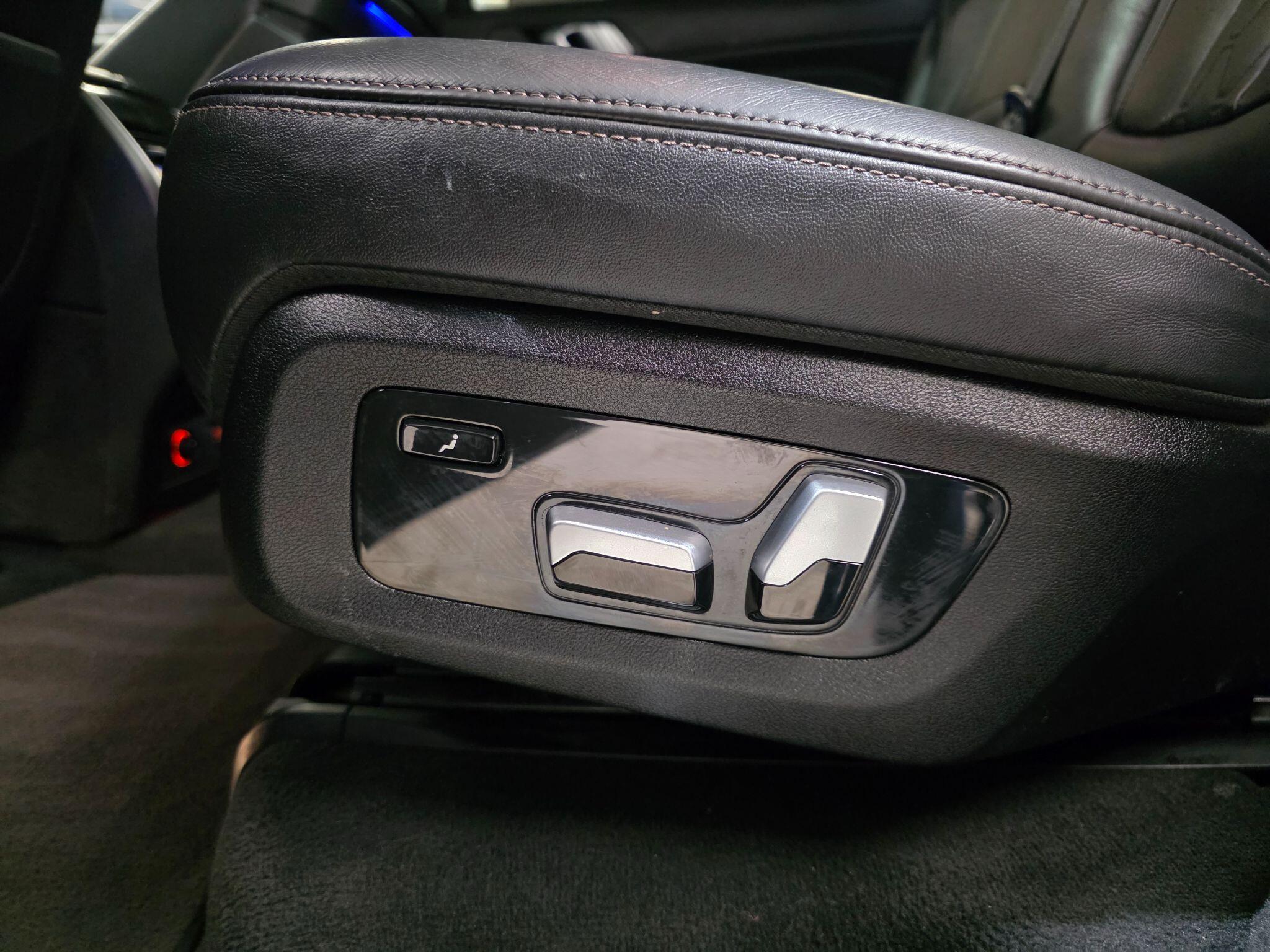 BMW X7 view 55