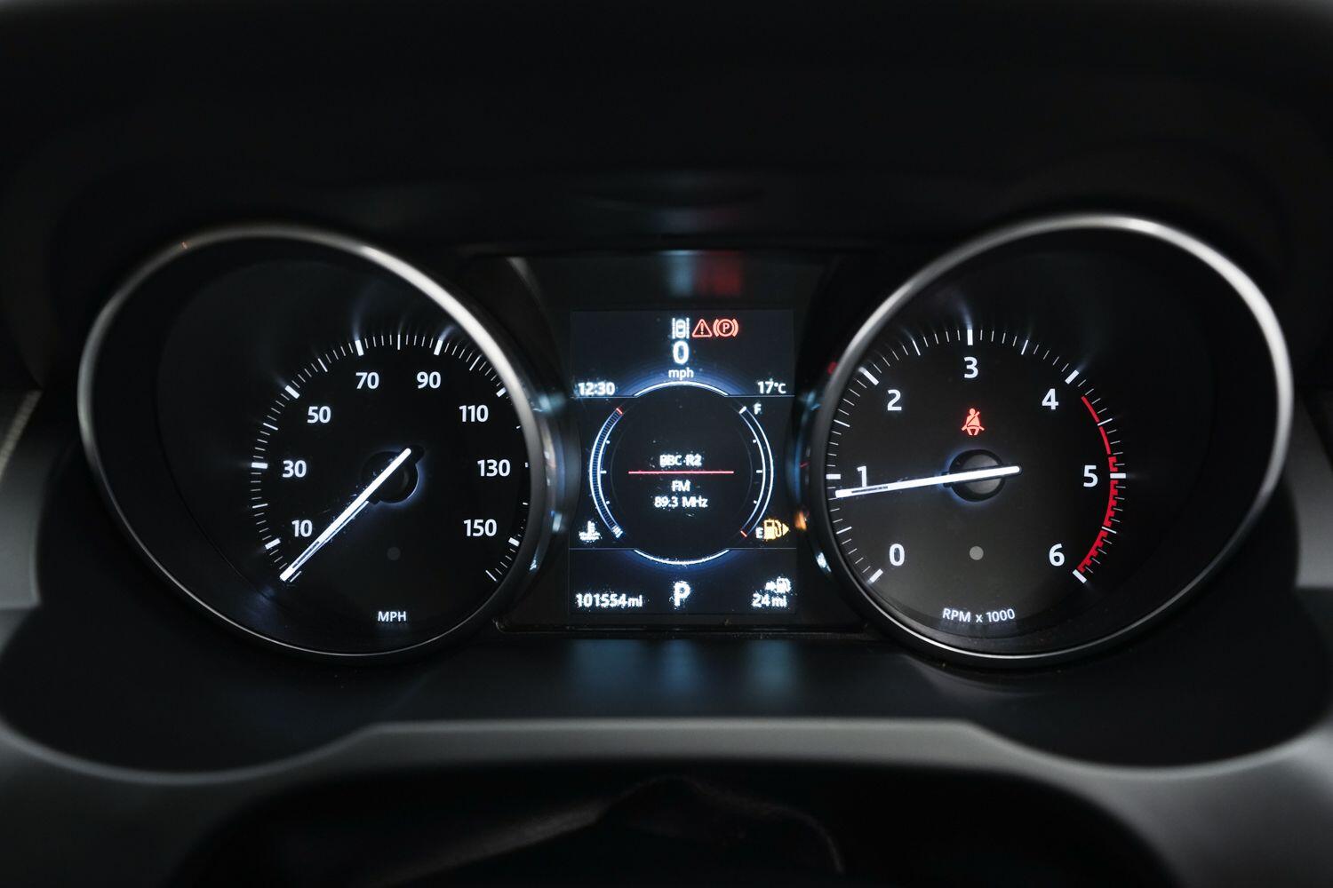 Land Rover Range Rover Evoque view 21