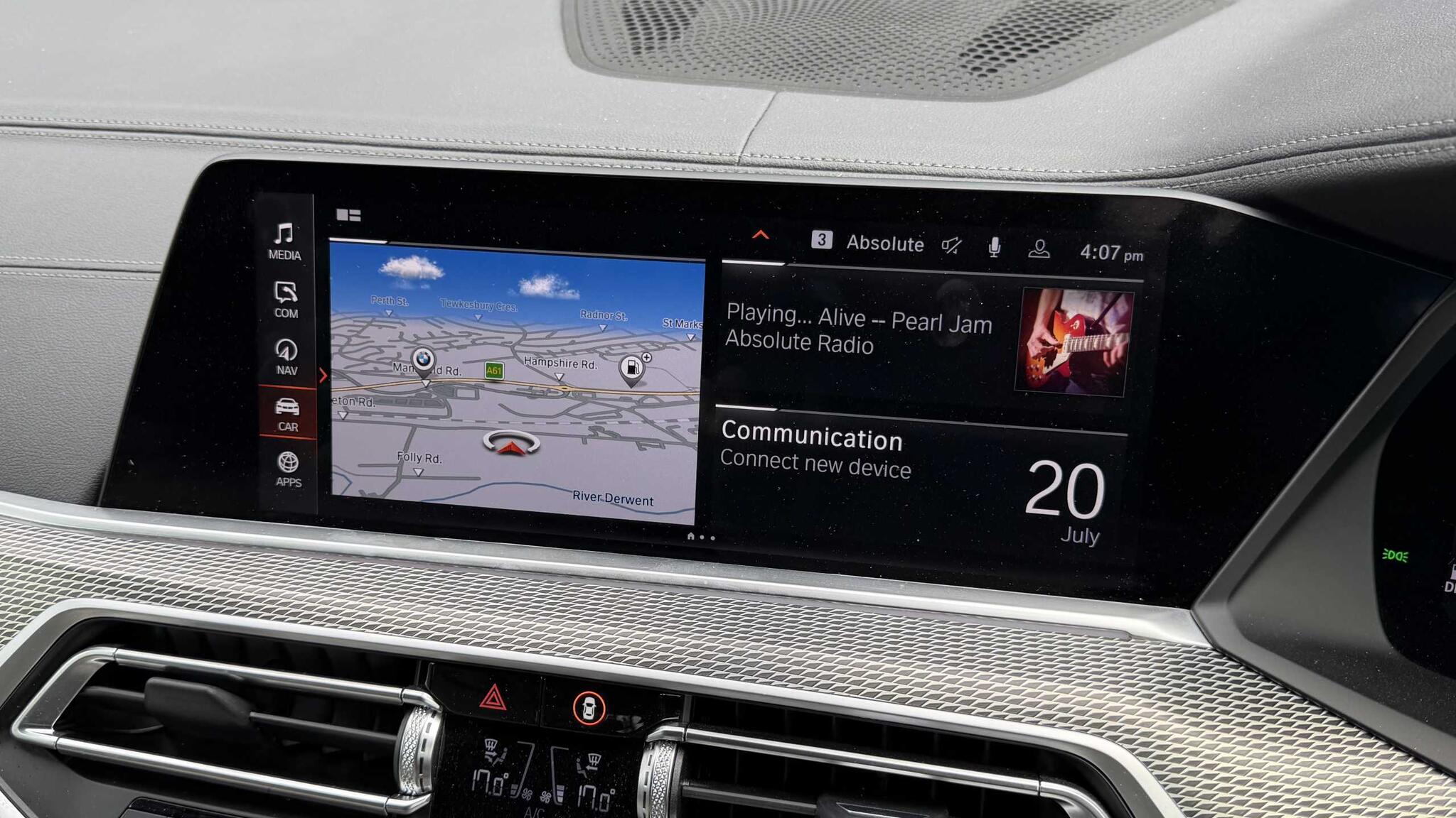 BMW X6 view 10