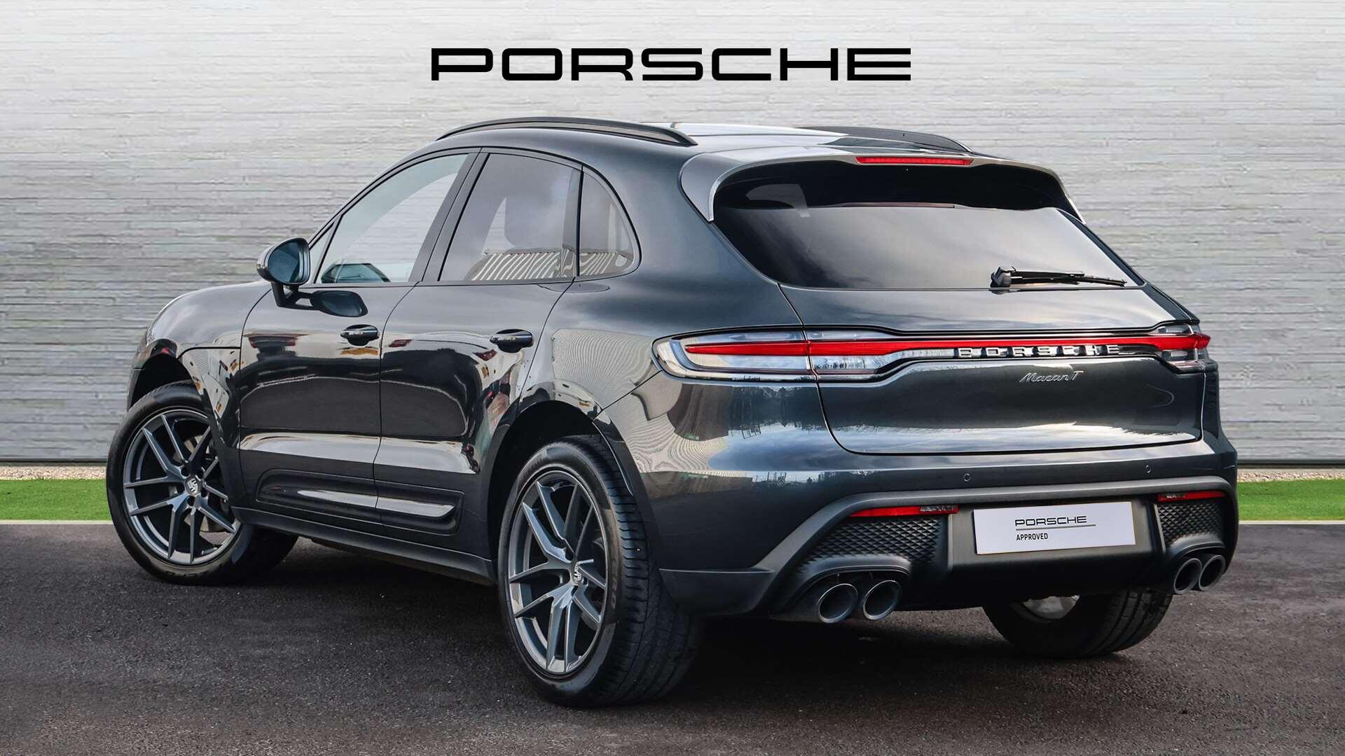 Porsche Macan view 4