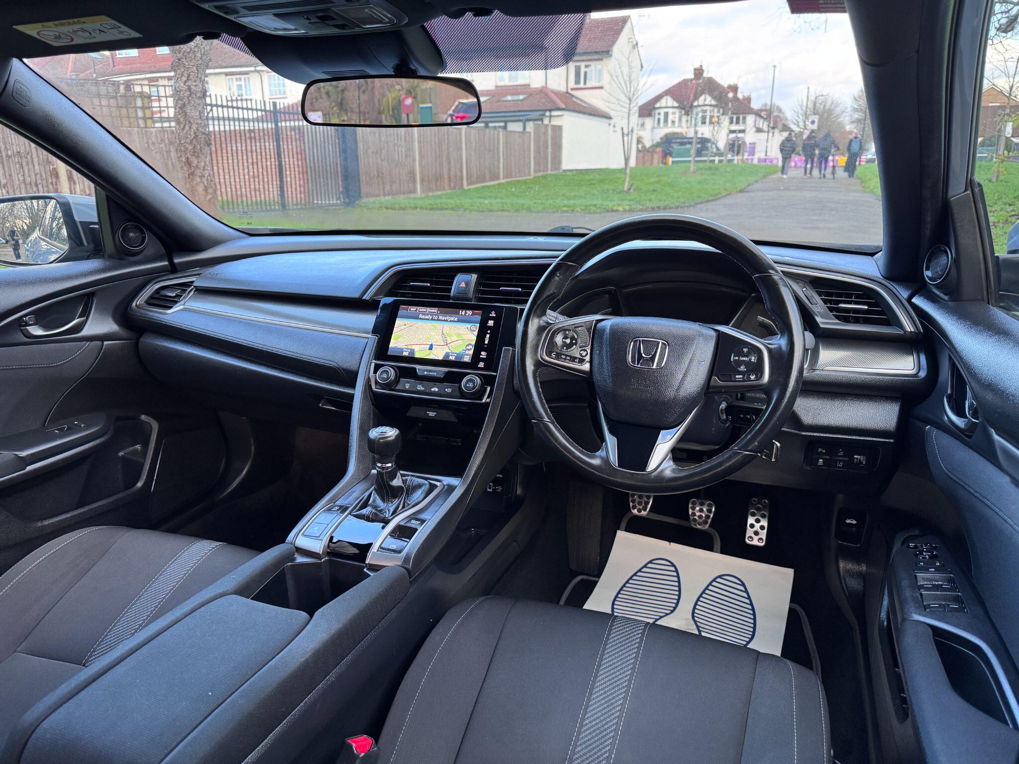 2017 Honda Civic image 42