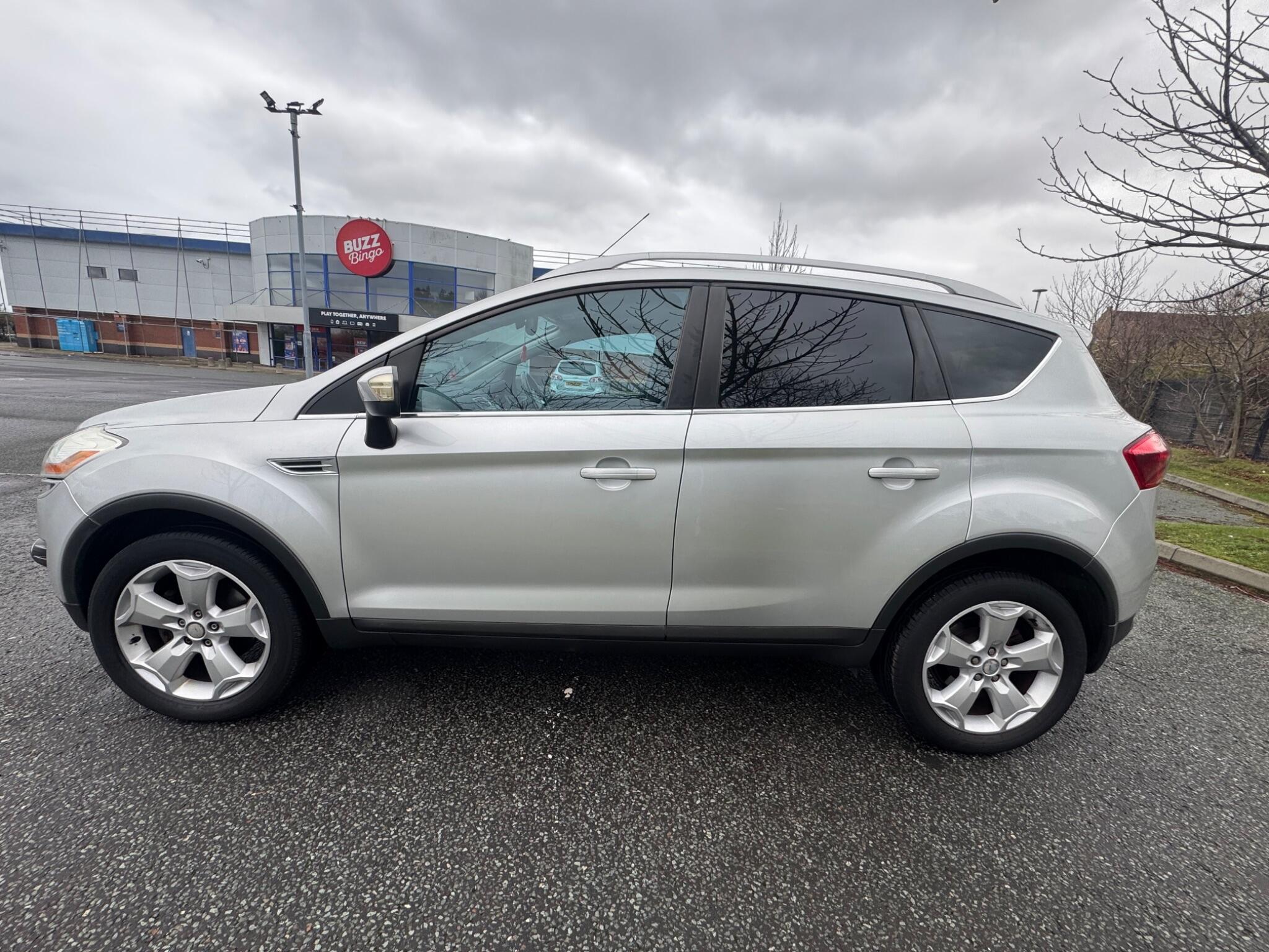 2009 Ford Kuga 2.0 TDCi Titanium 2WD Euro 4 5dr • 115,783 miles image 5