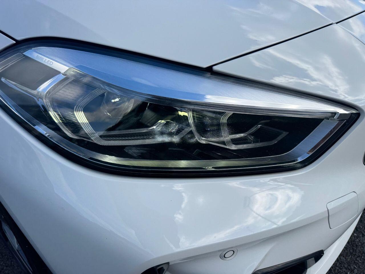 BMW 1 Series view 12