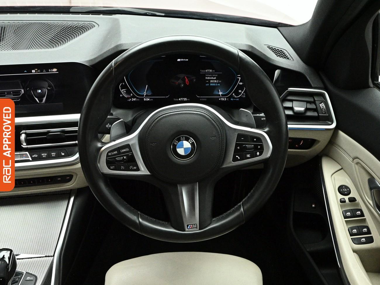 BMW 3 Series view 10