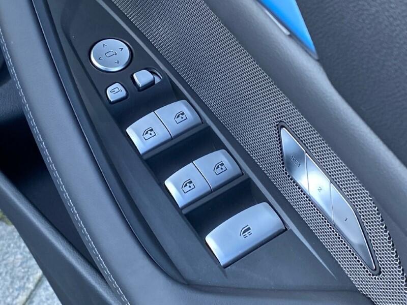 BMW M4 view 22