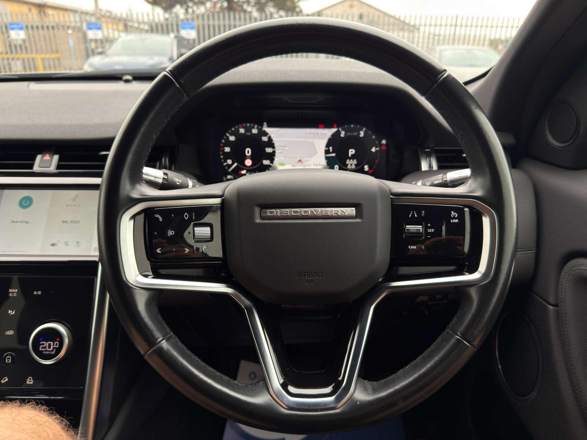 Land Rover Discovery Sport view 46